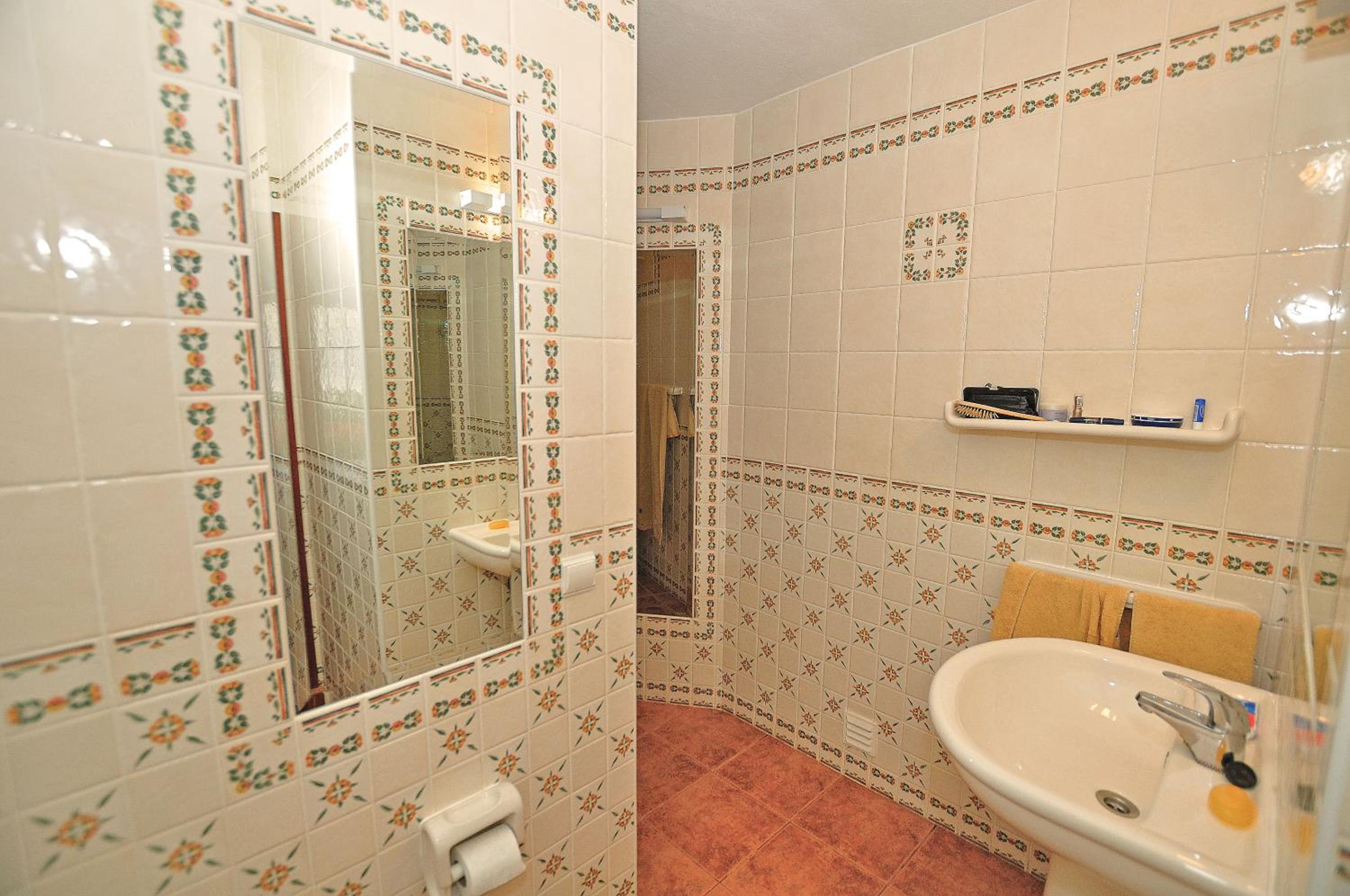 Photo 43