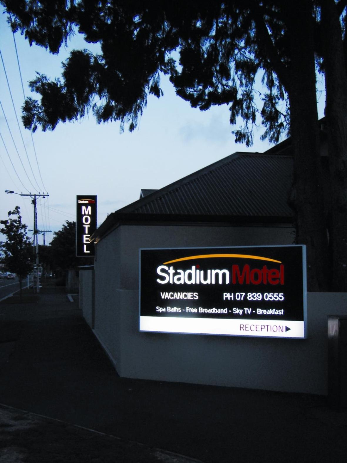 Stadium Motel