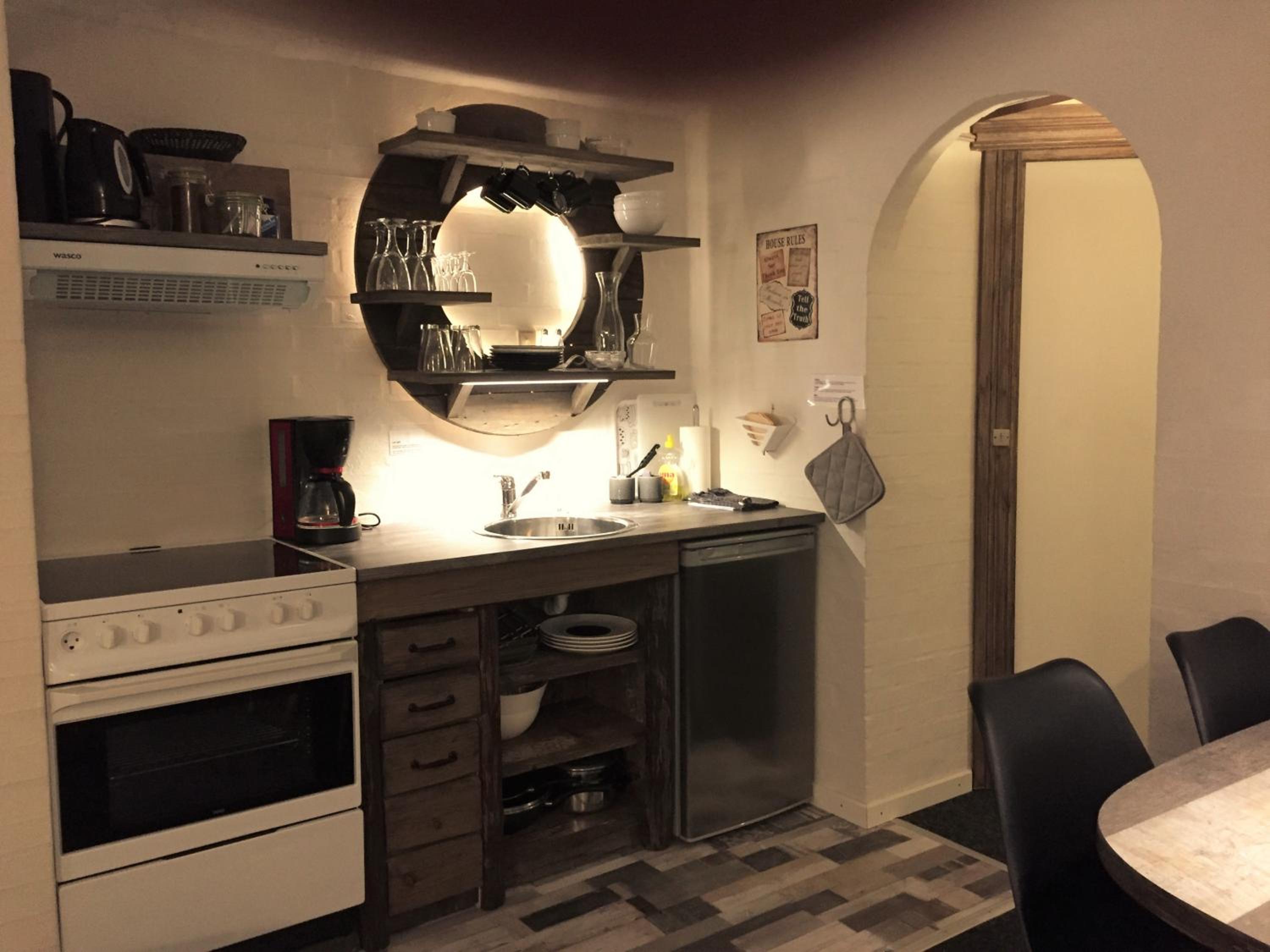Photo 8