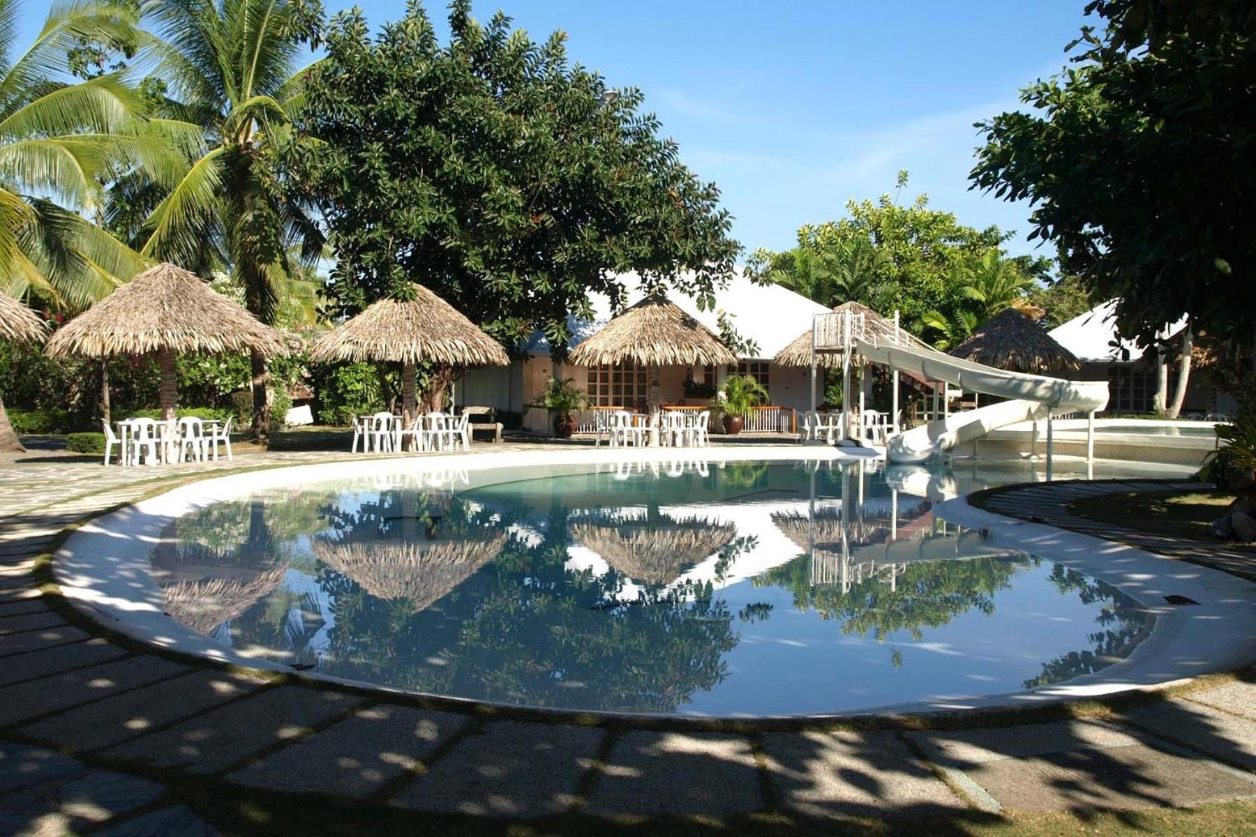 Almont Inland Resort