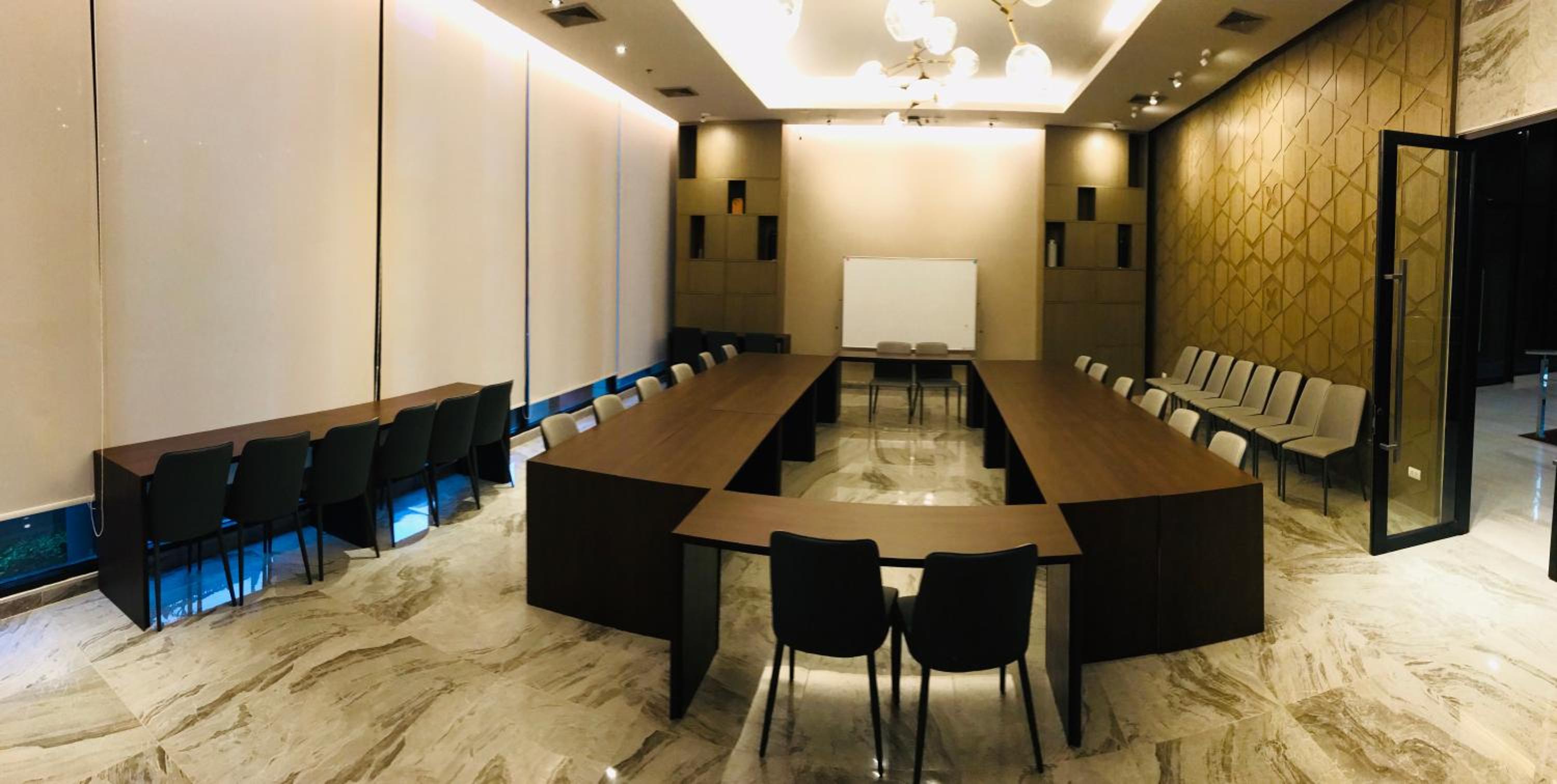 Astra Suites Central