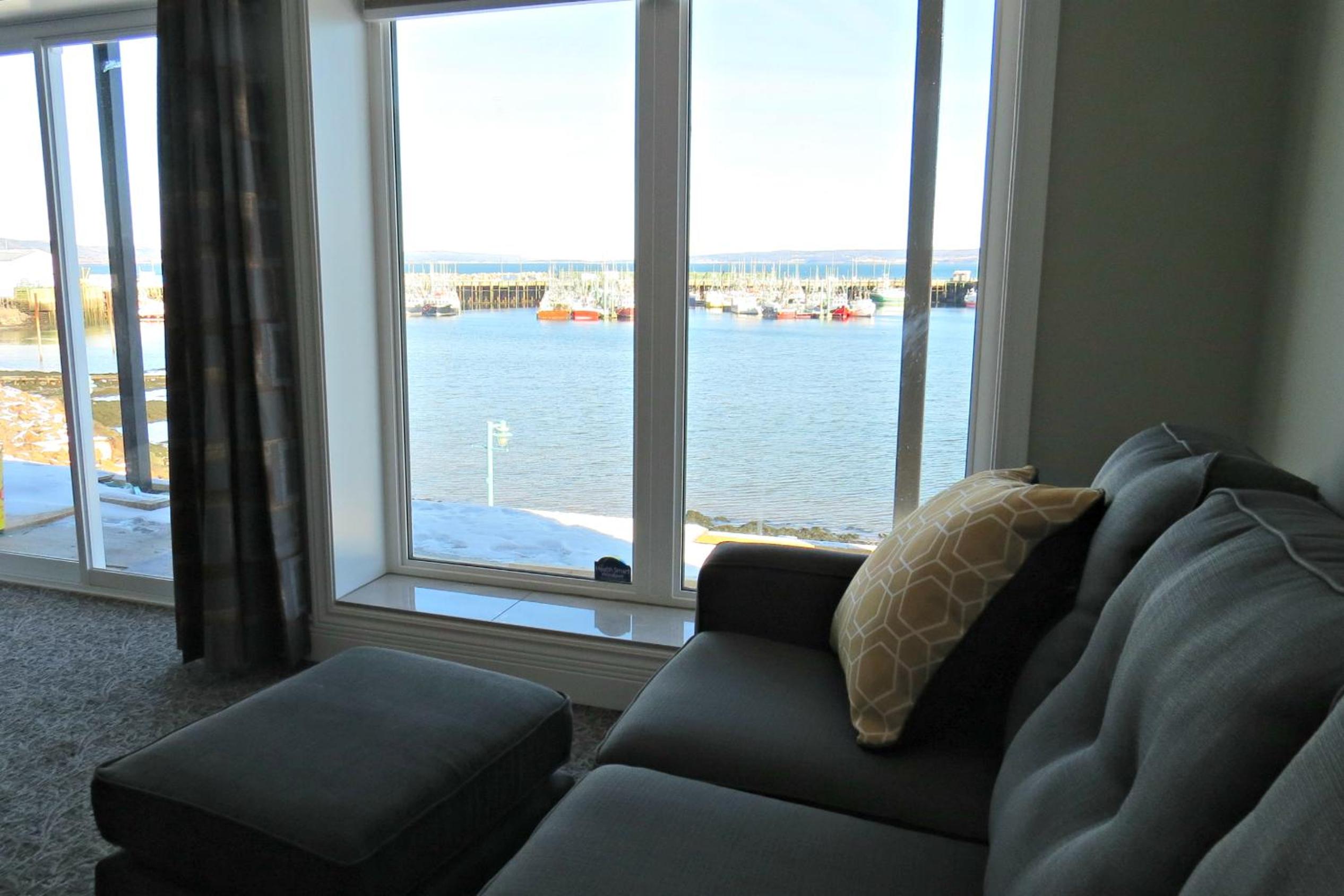 Dockside Suites