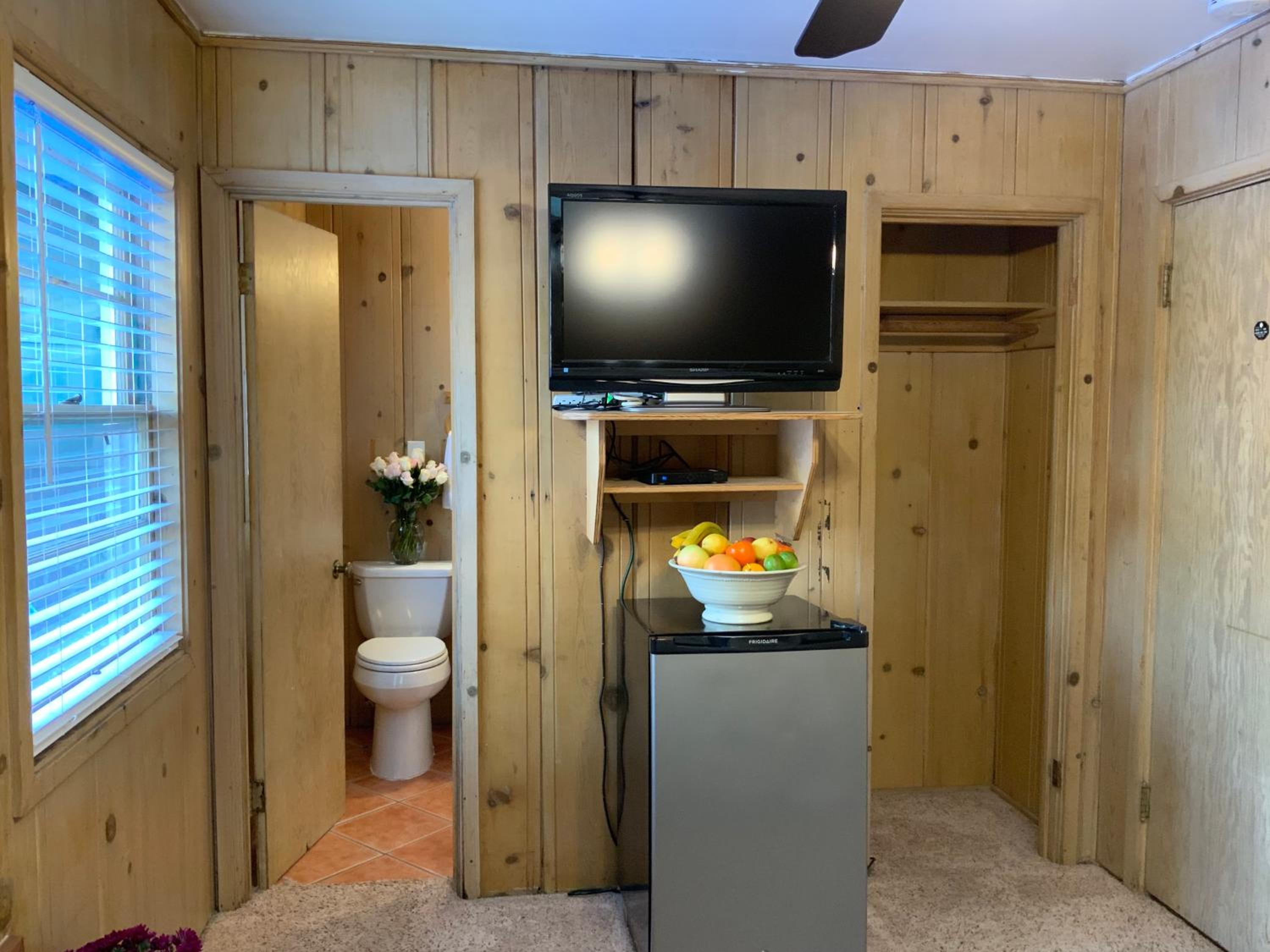 The Woods Hotel - Gay LGBTQ Cabins