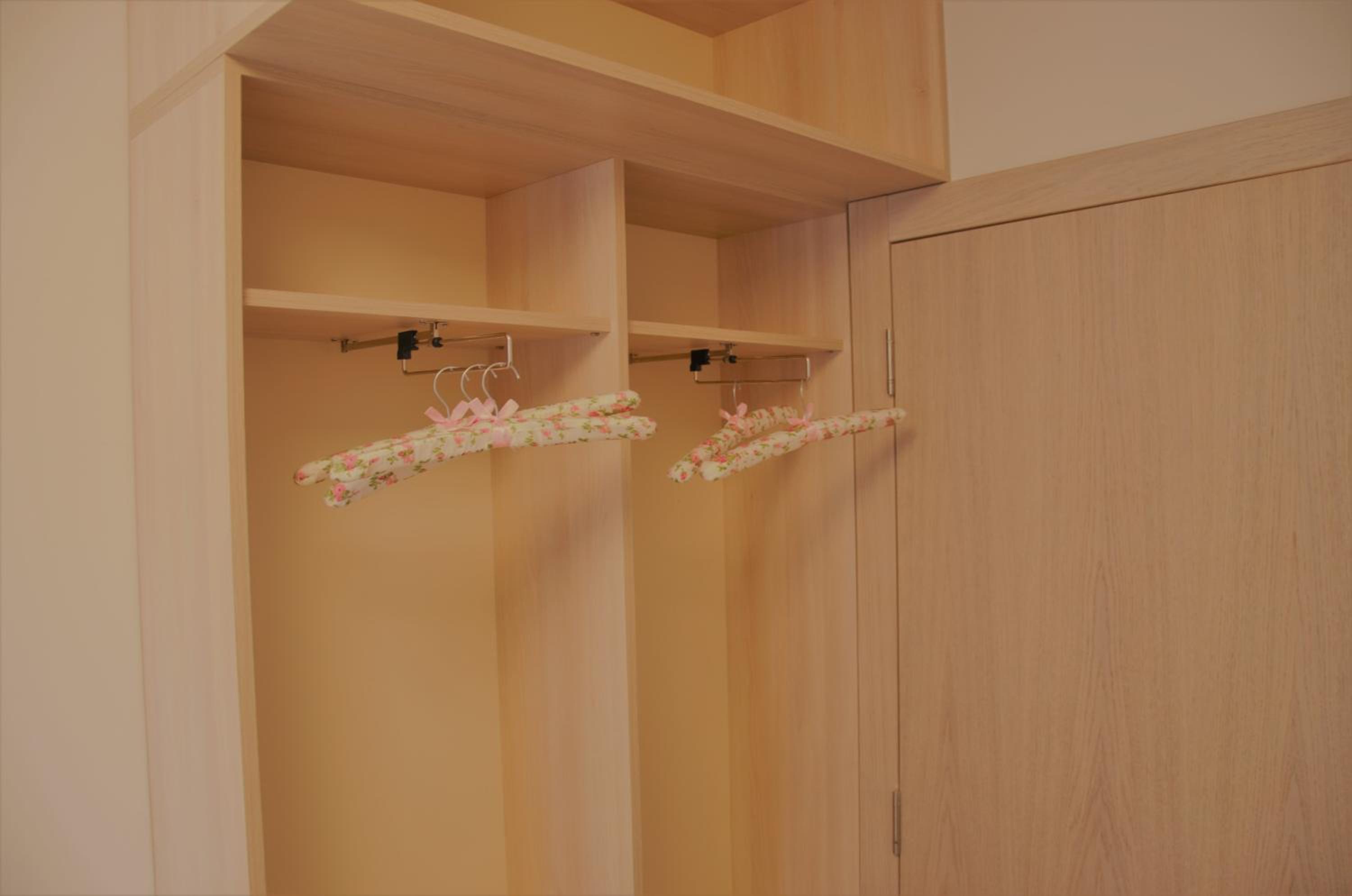 Spacious 2-bedroom apartment with luxury feel view 5