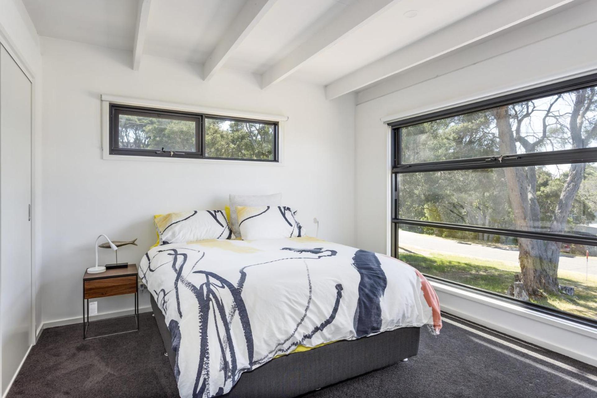 At Agnes Ave: coastal views