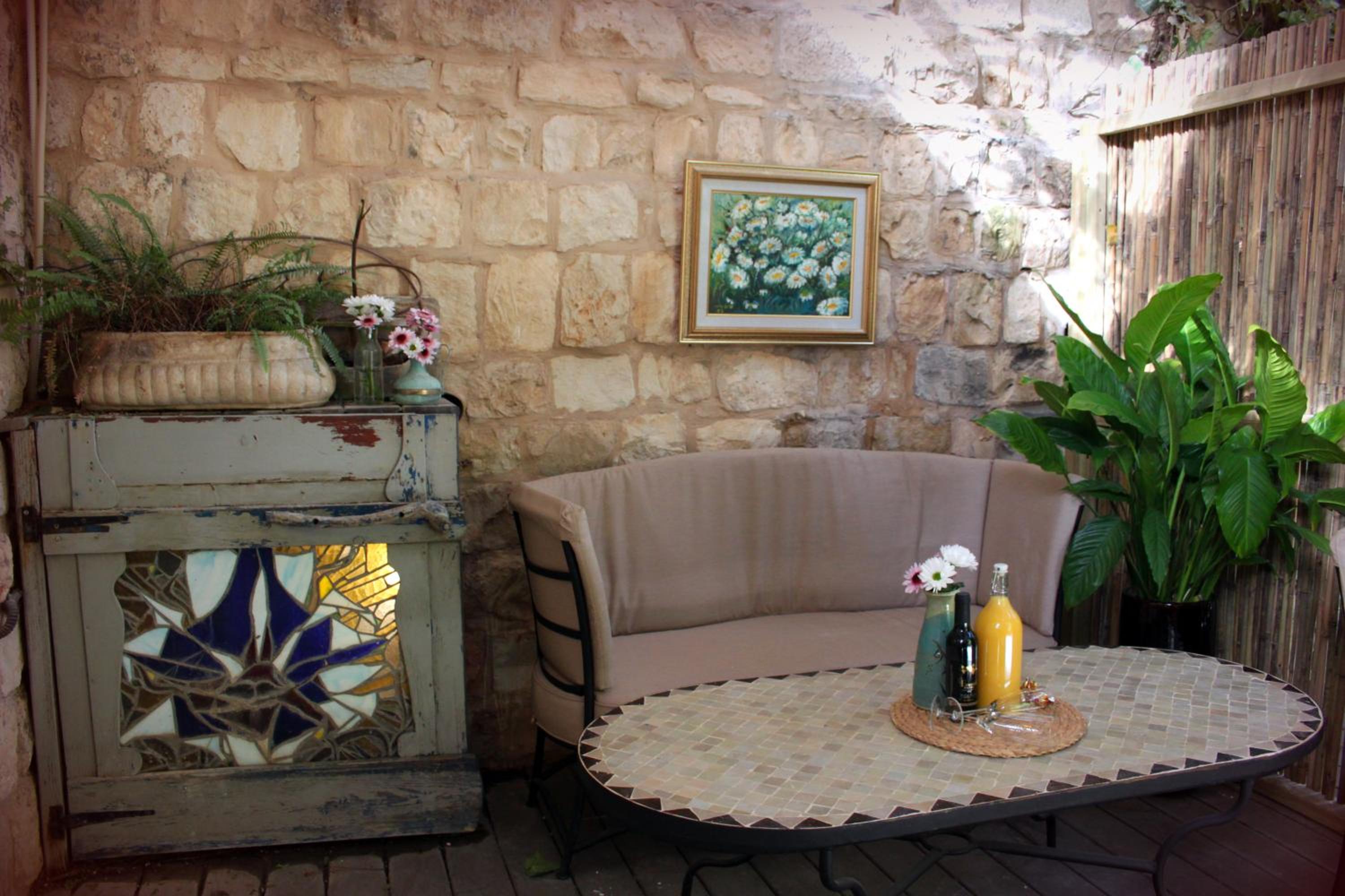 Pina Balev Inn