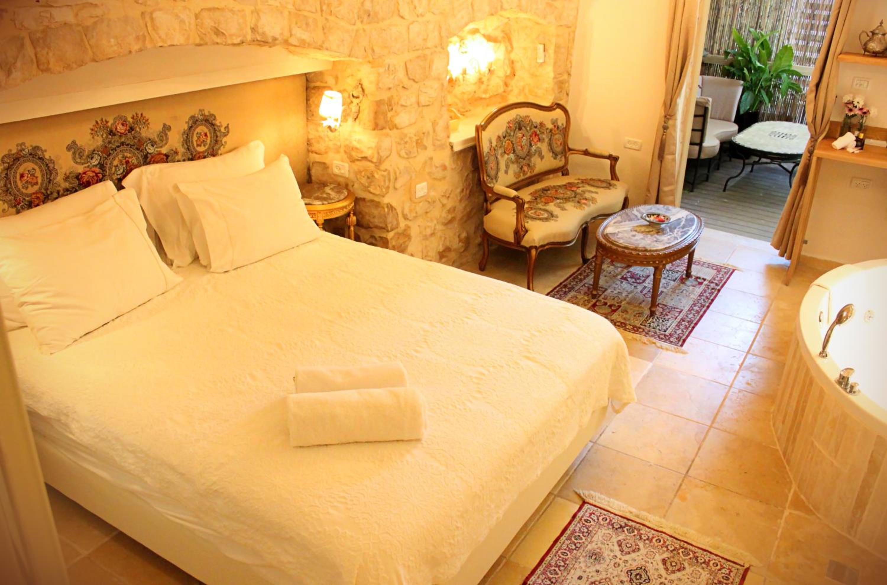 Pina Balev Inn