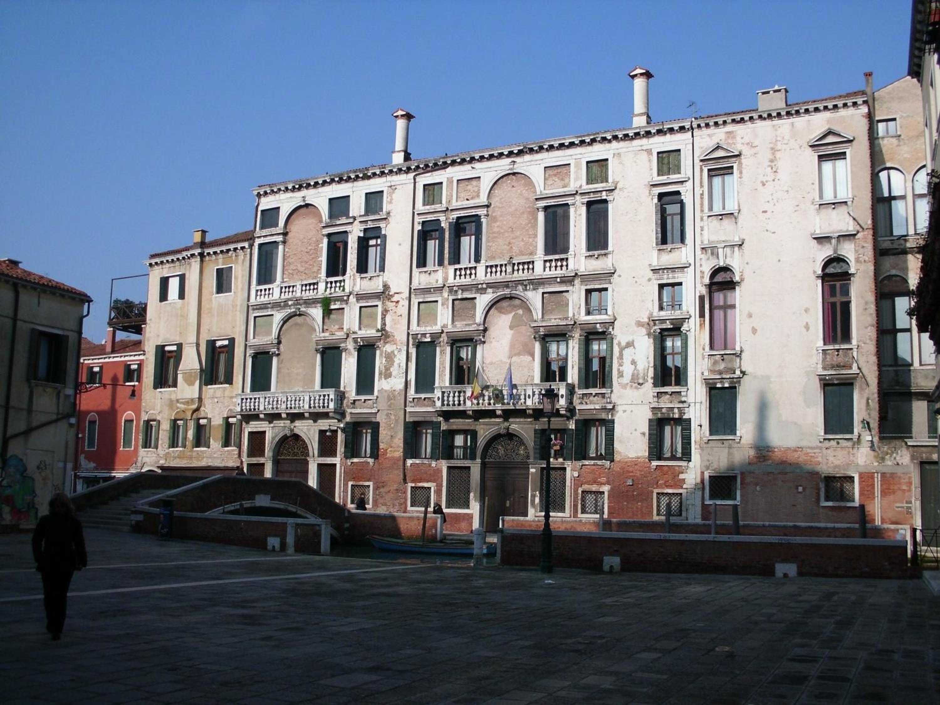 Appartamenti inside Palazzo Foscarini