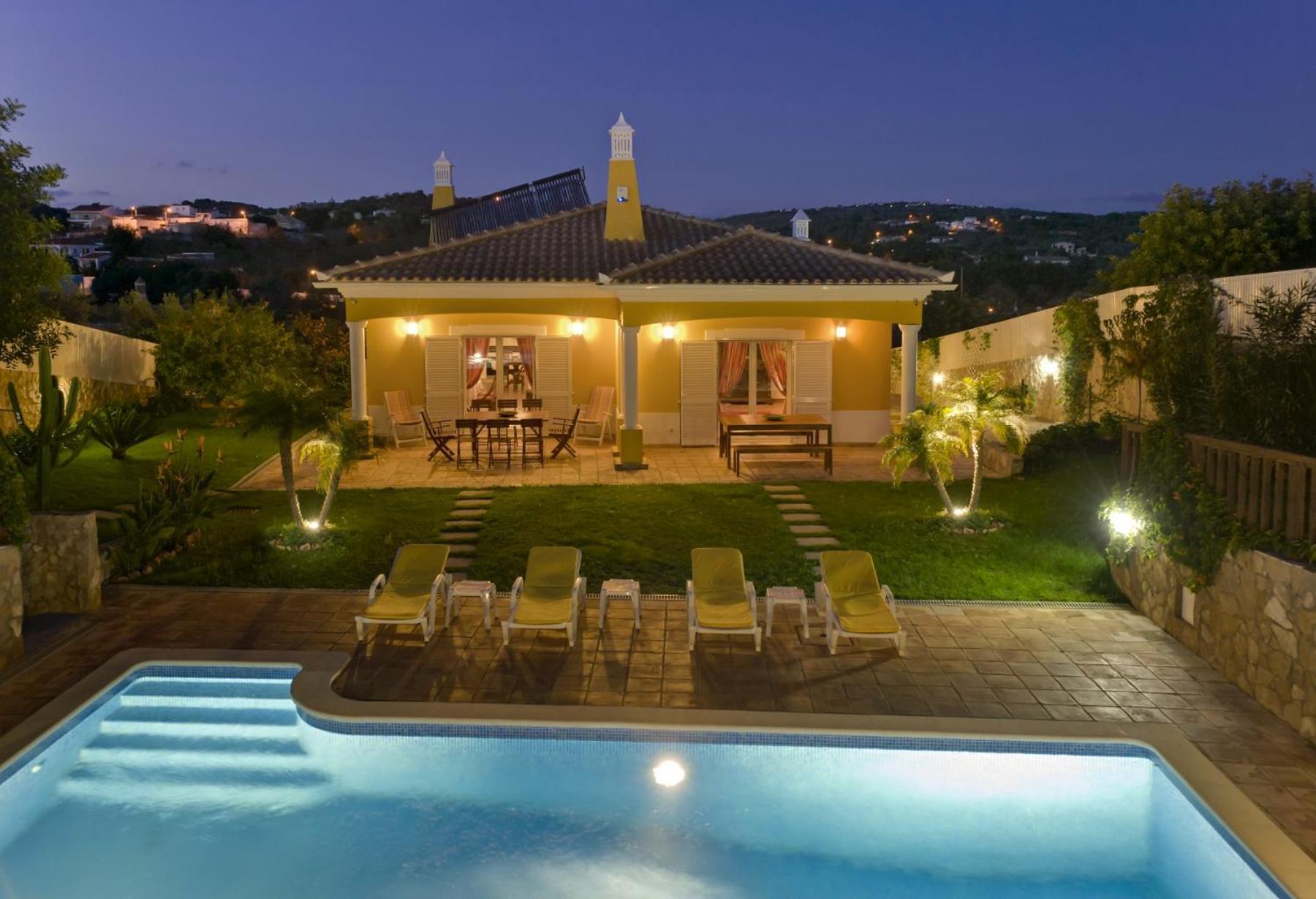 Villa Amarela view 3