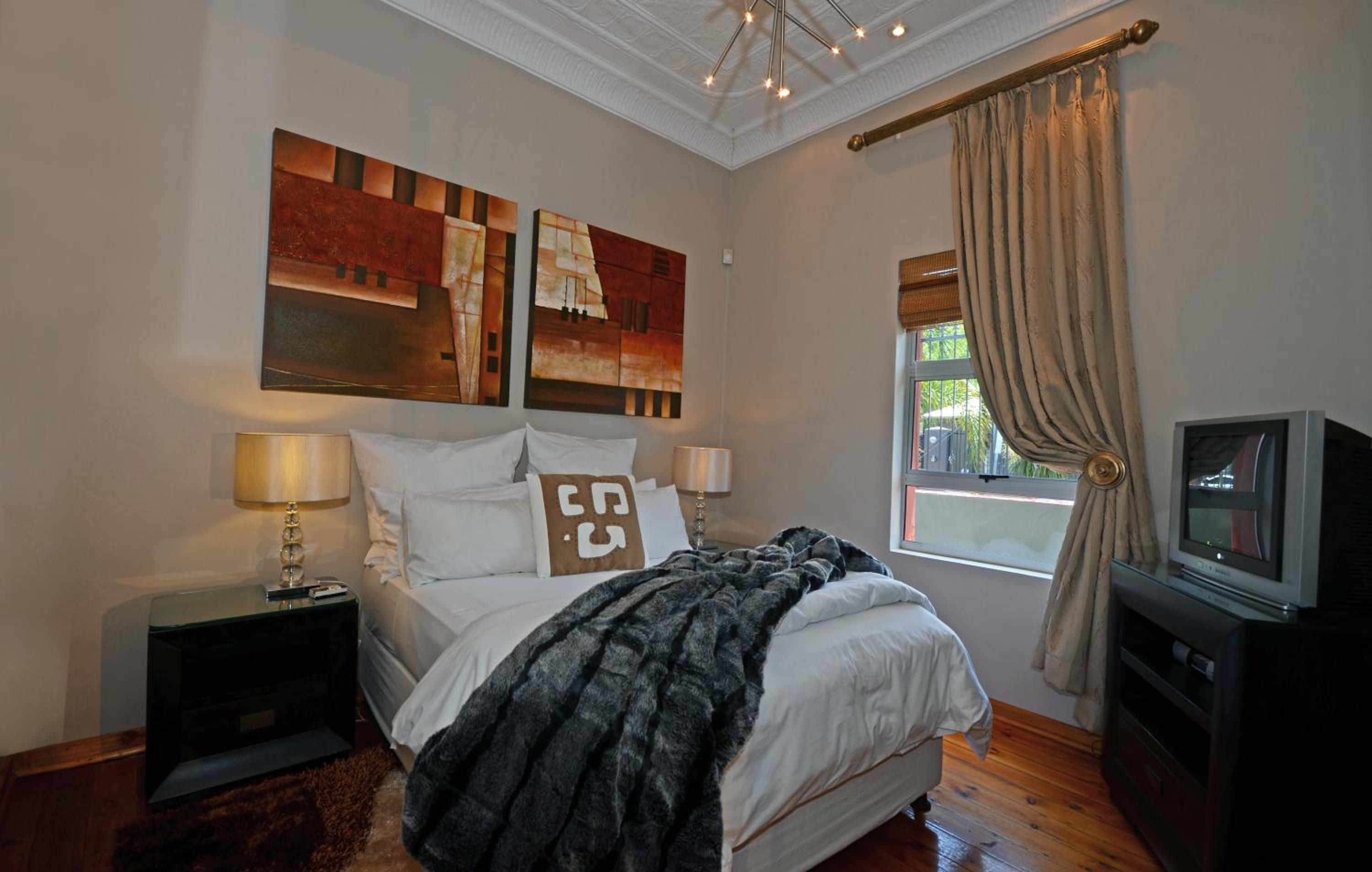 Saffron Guest House