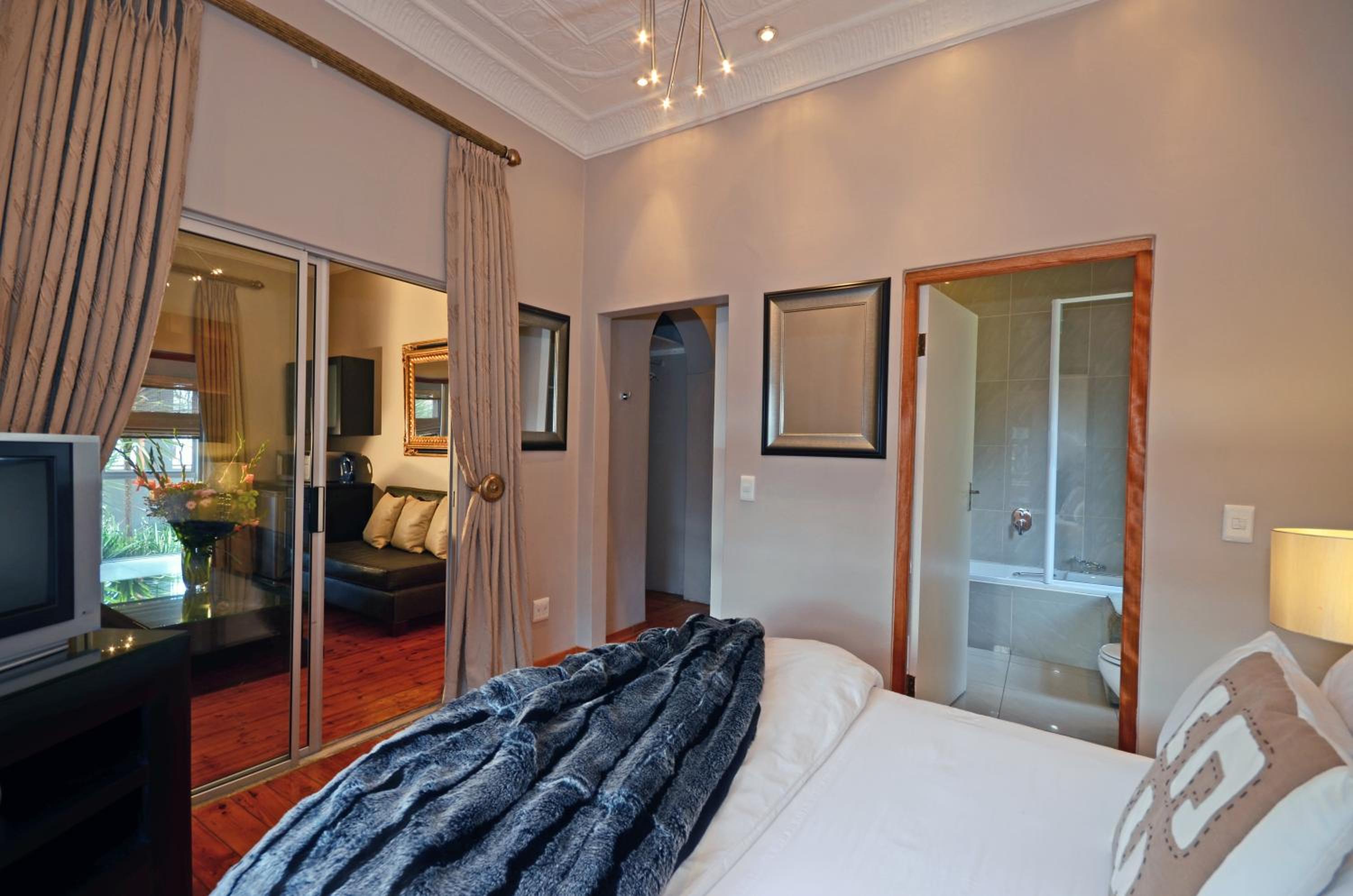 Saffron Guest House