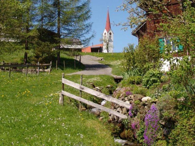 Photo 43