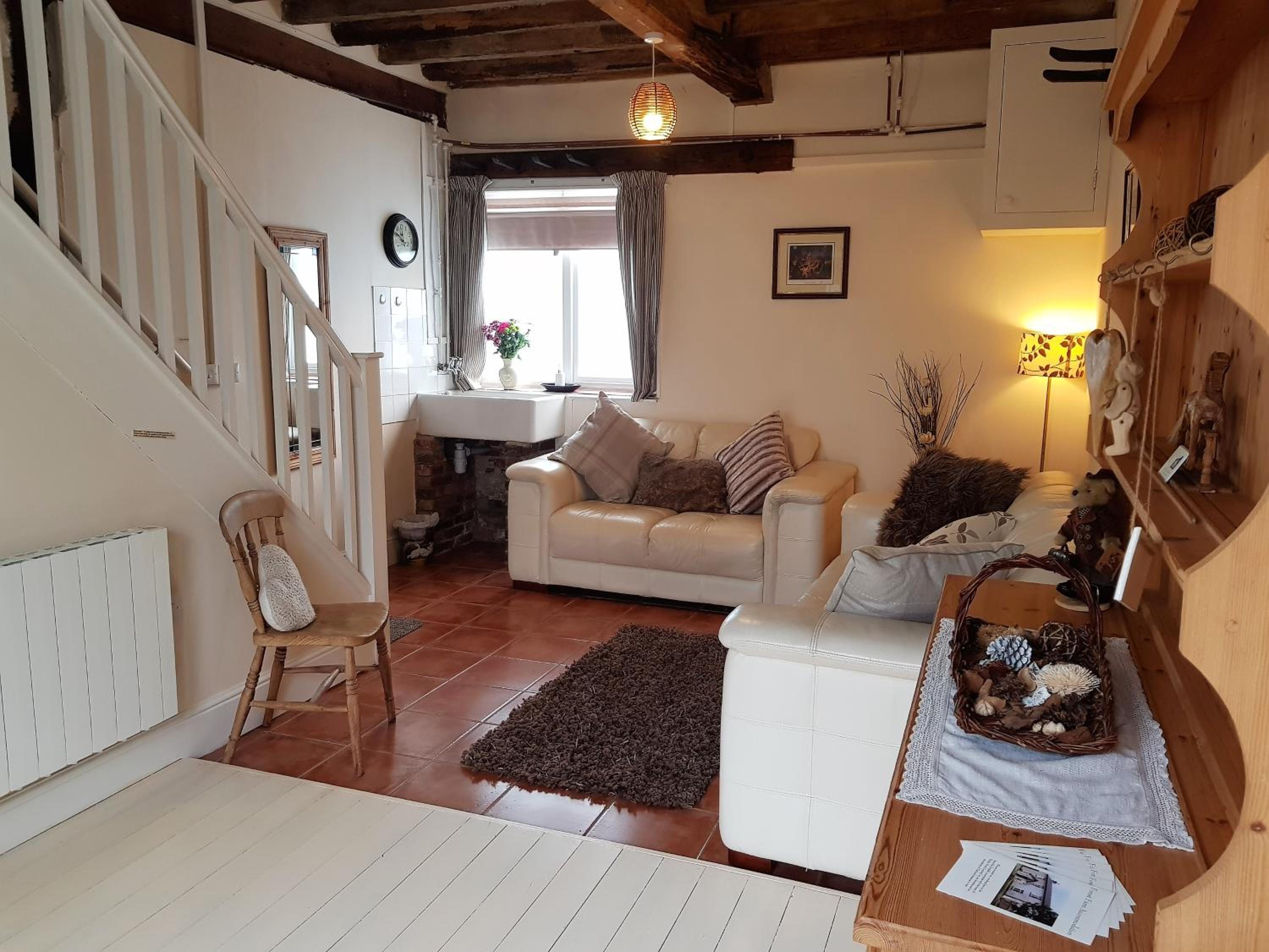 Forest Farm Papplewick Nottingham - Spacious Self-Contained Rural Retreat! view 2