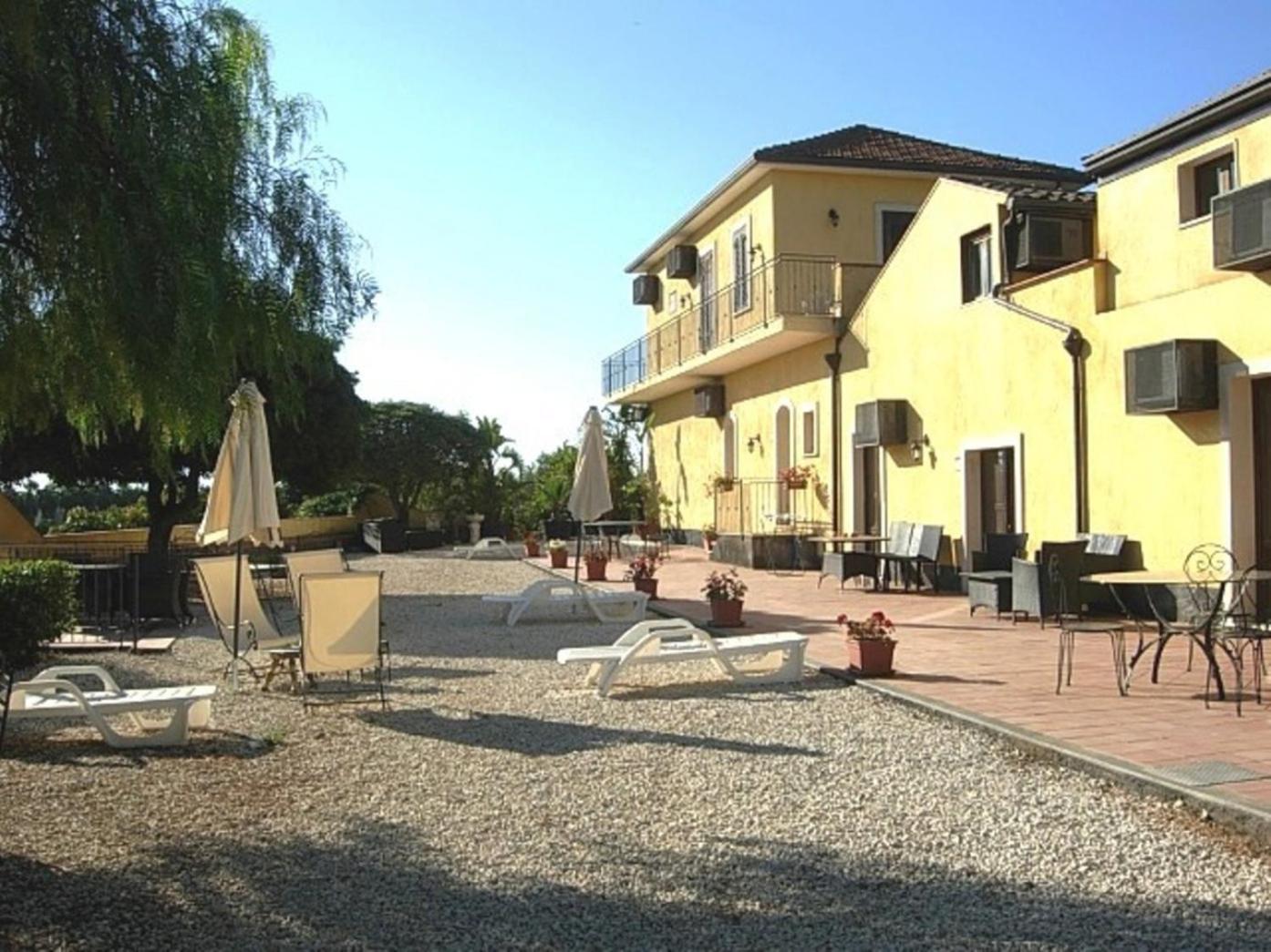 Hotel Oasi Del Fiumefreddo - Image 1