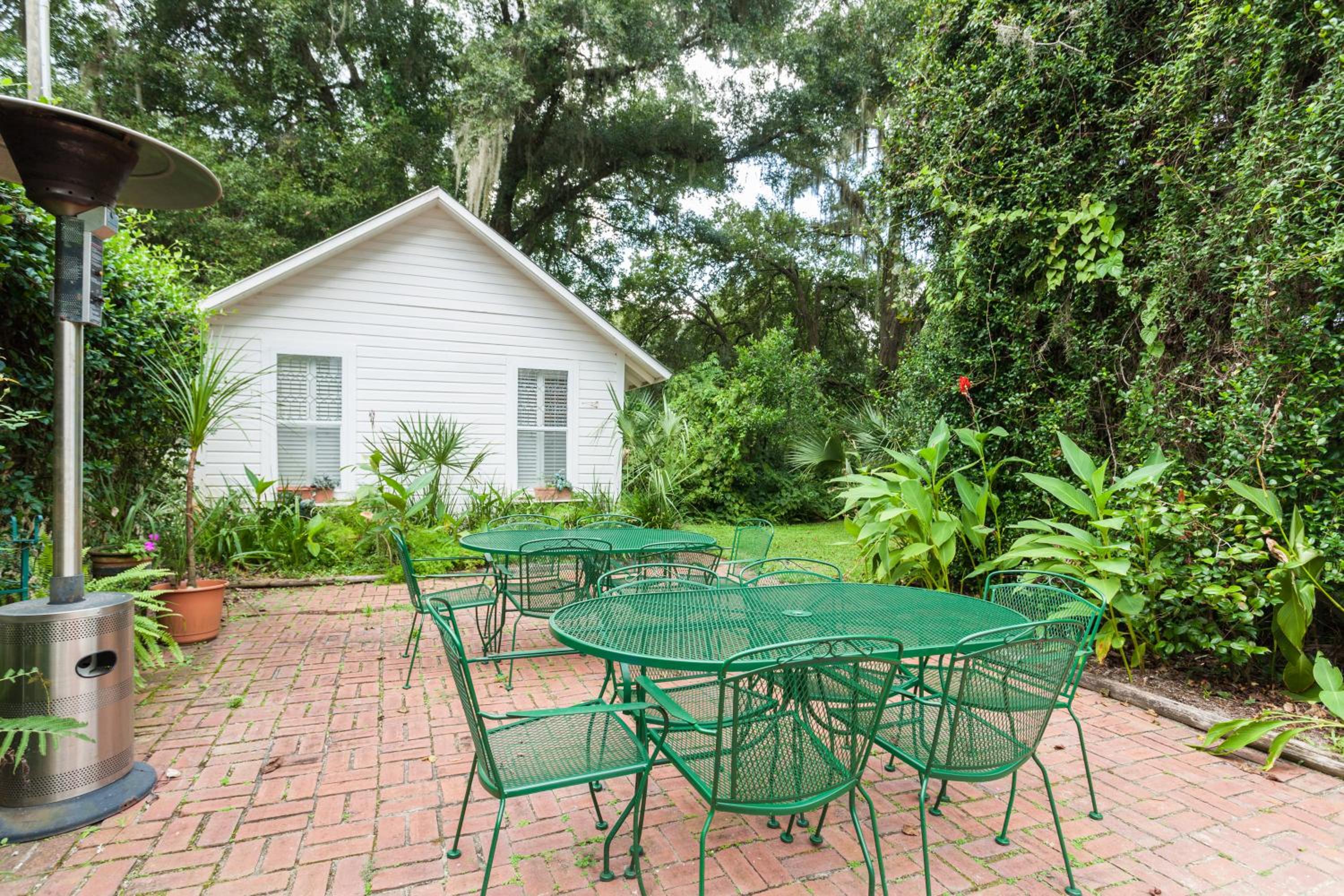 Herlong Mansion Bed & Breakfast