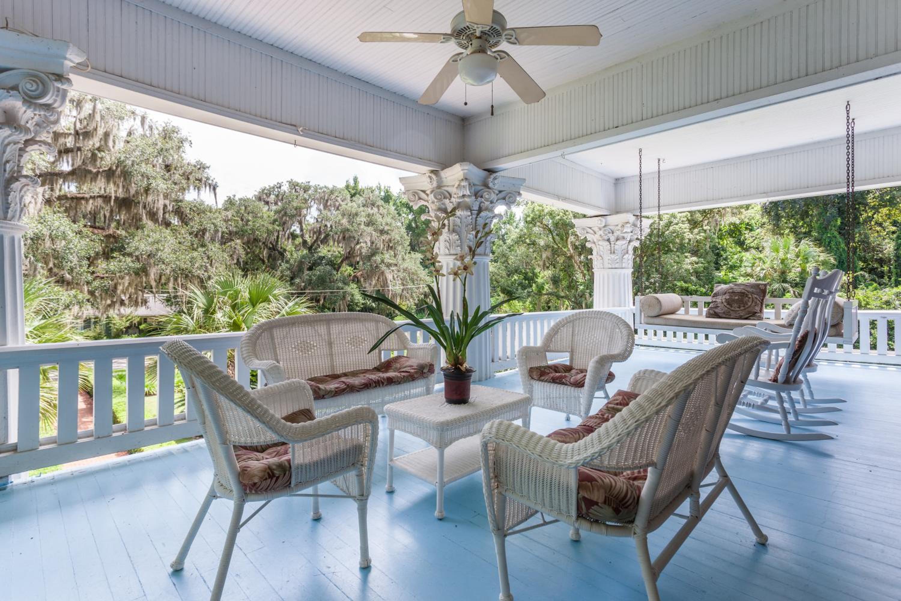 Herlong Mansion Bed & Breakfast