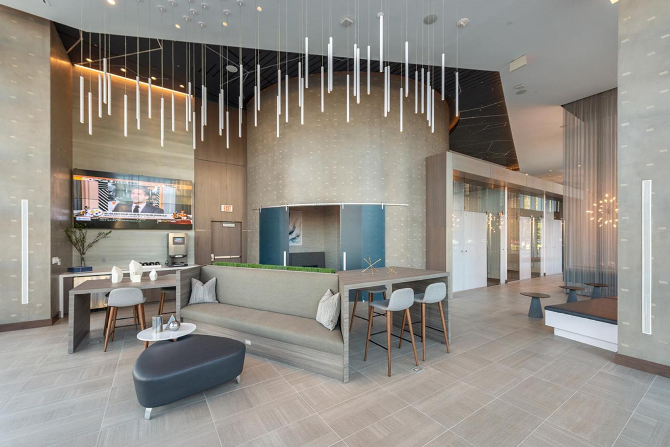 Global Luxury Suites Crystal City