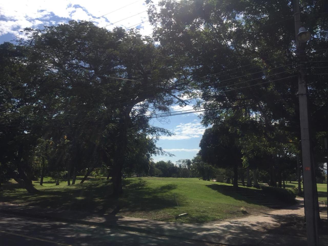 HERMOSA CASAQUINTA FAMILIAR CONDOMINIO CAMPESTRE EL PEÑON Piscina Privada Campo de Golf