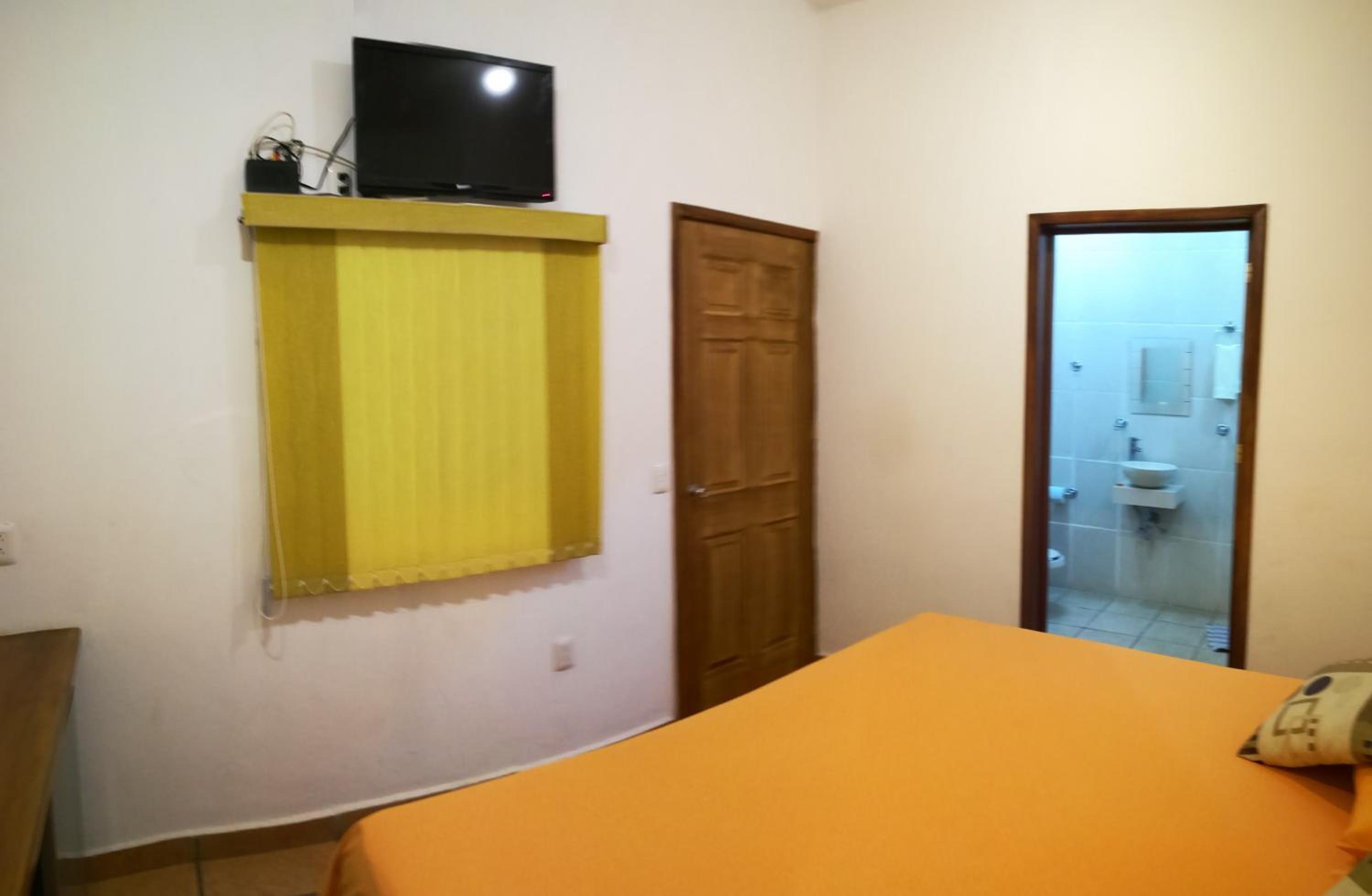 BM Zihua Casa de Huéspedes view 5
