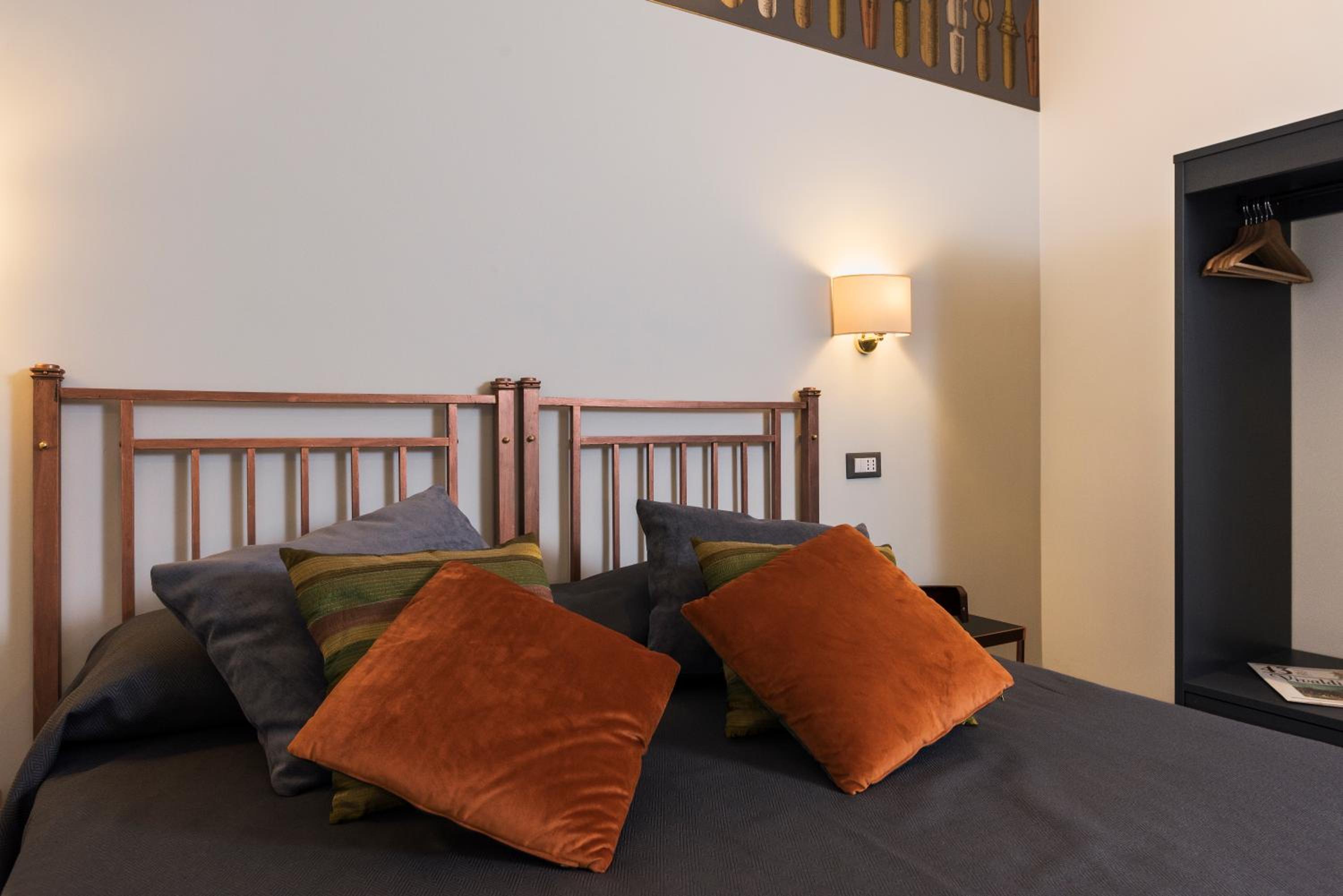 Cavour Suites Guest House