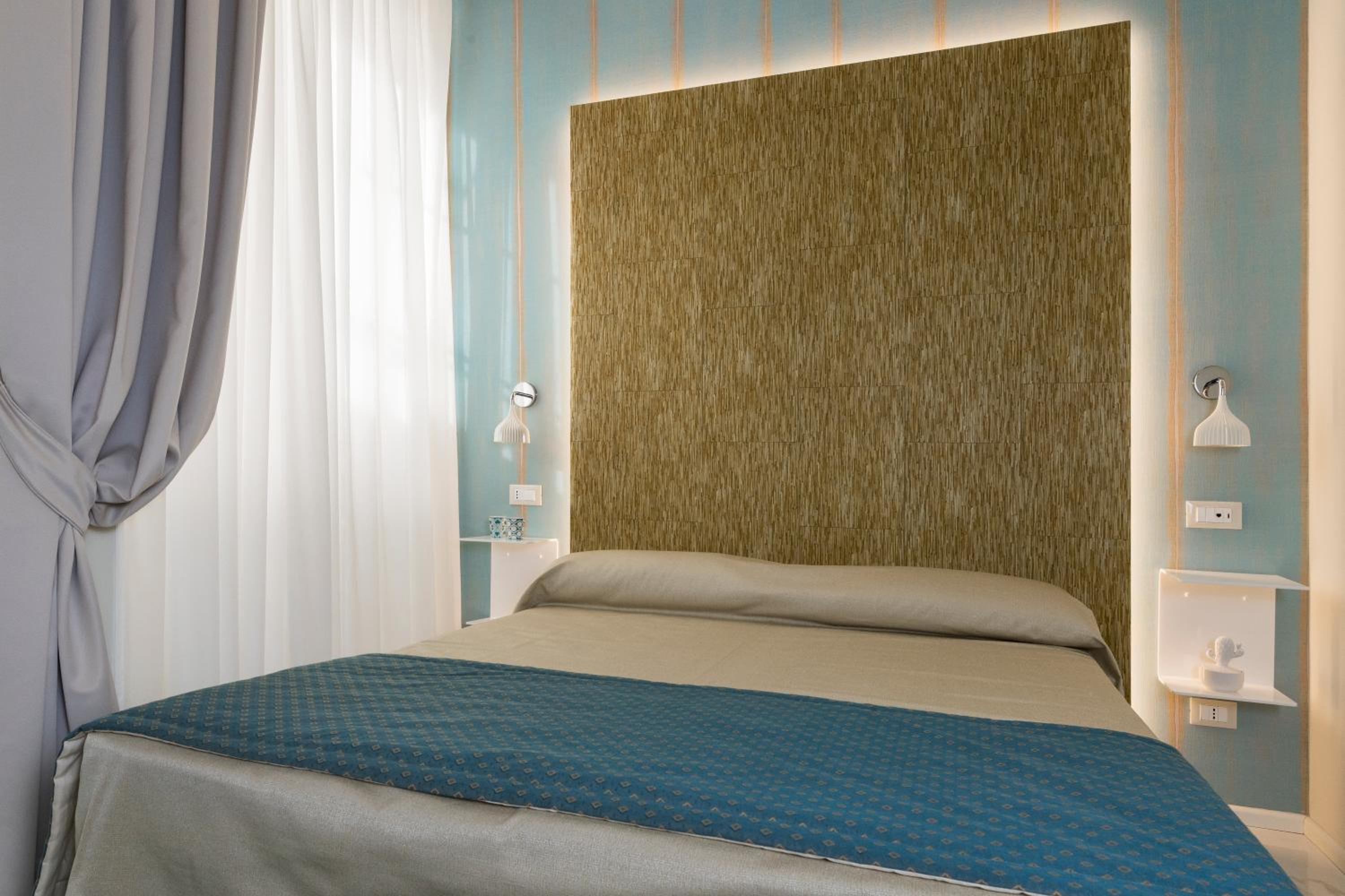 Cavour Suites Guest House