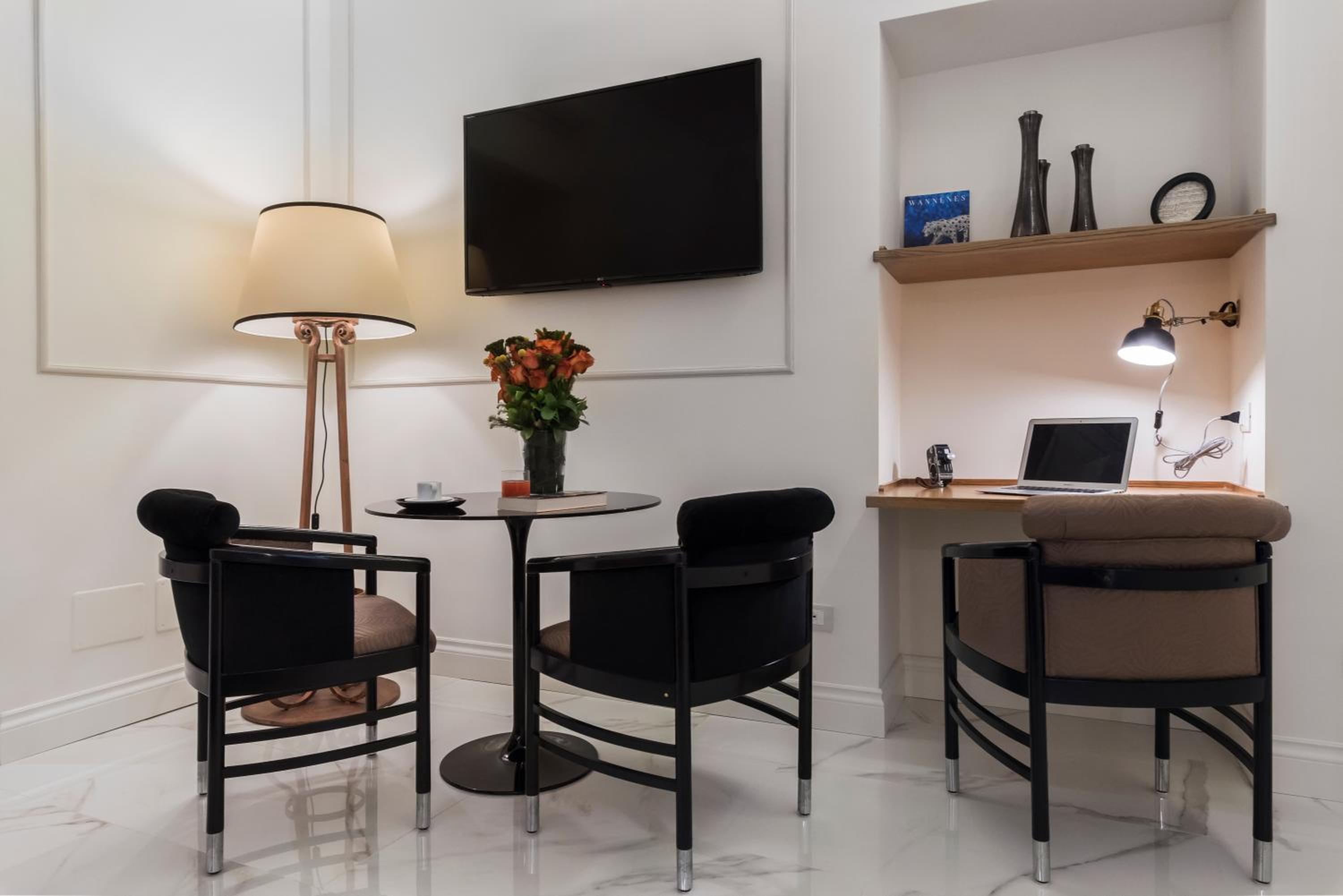 Cavour Suites Guest House