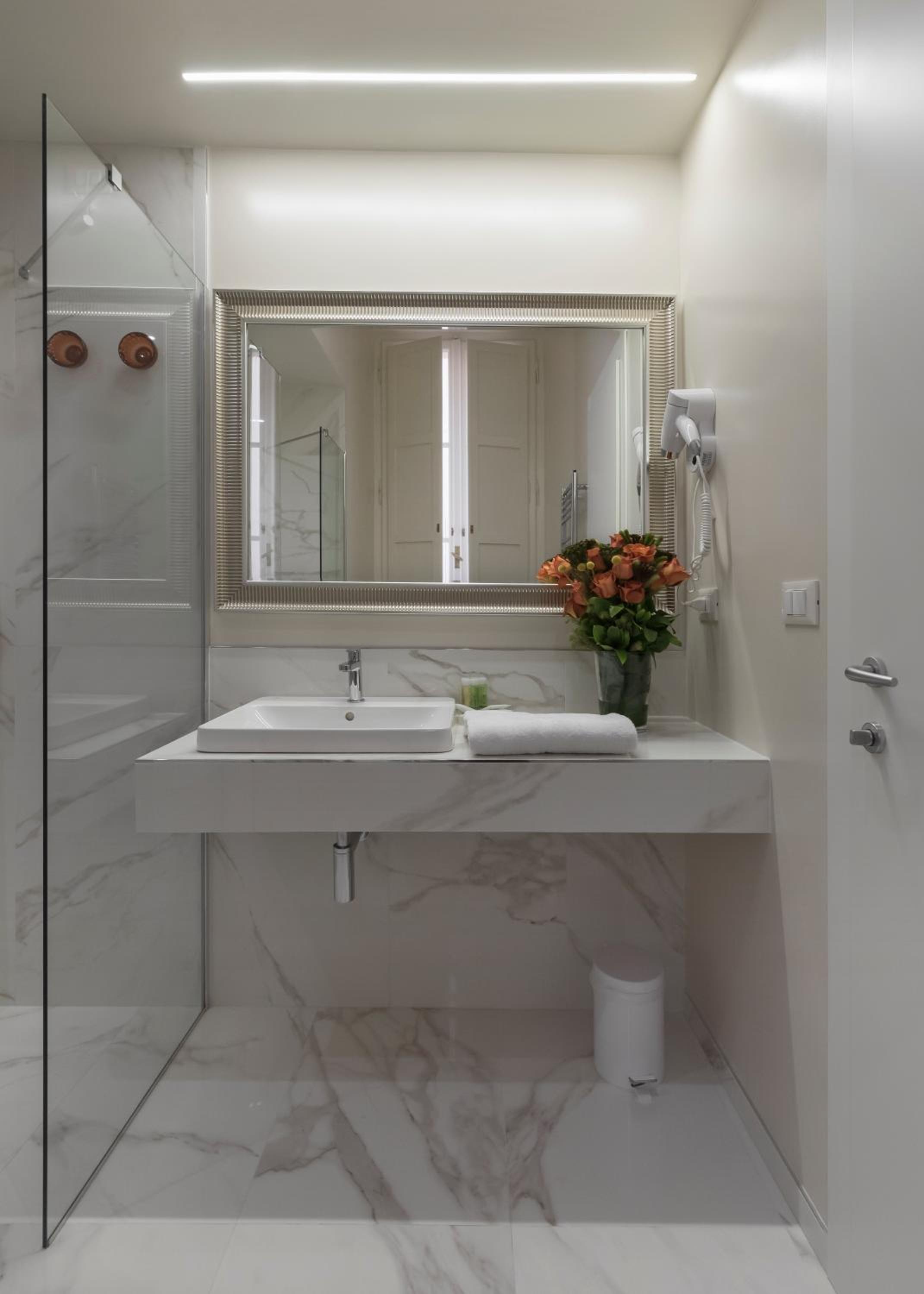 Cavour Suites Guest House