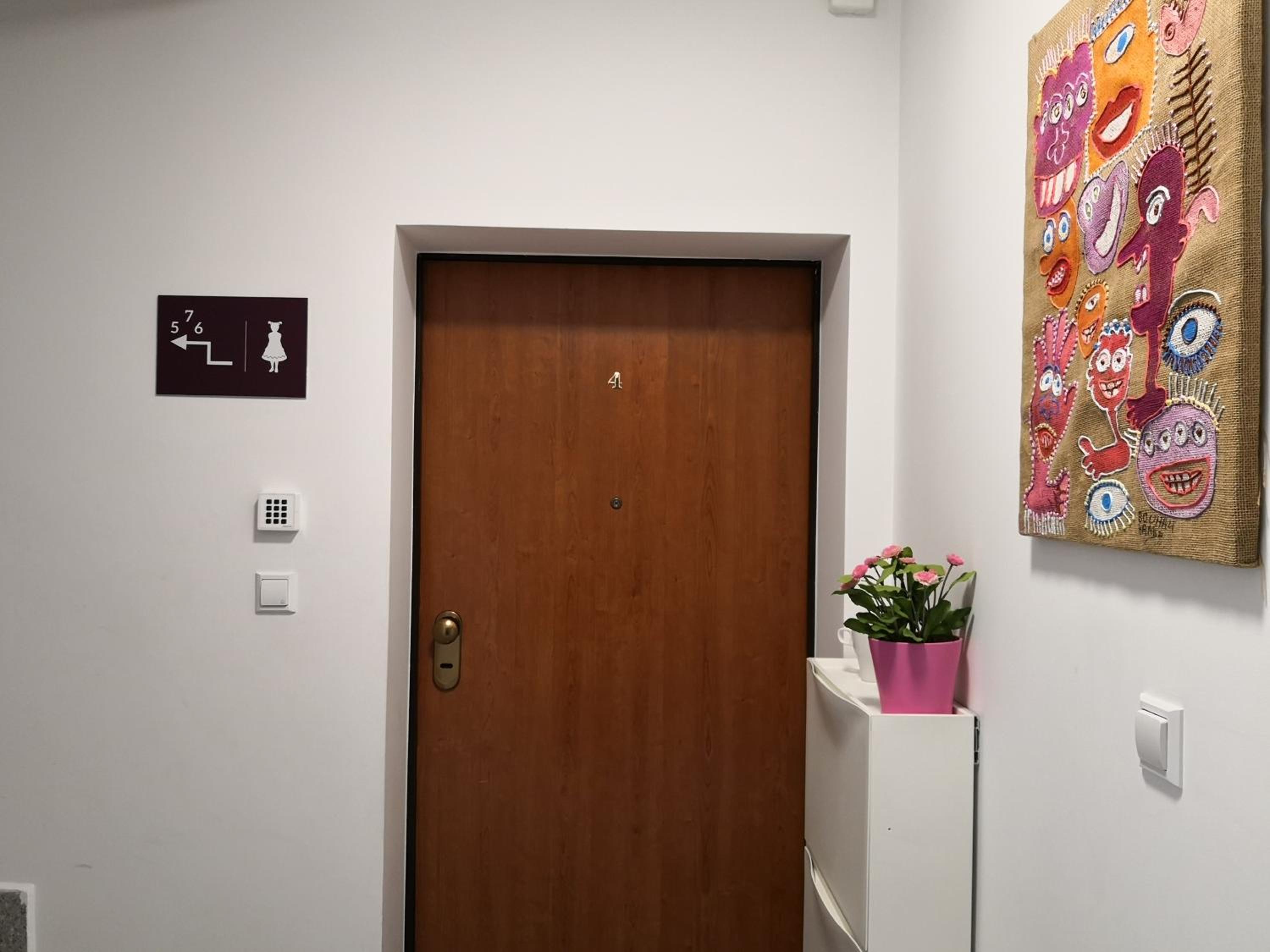 Photo 48