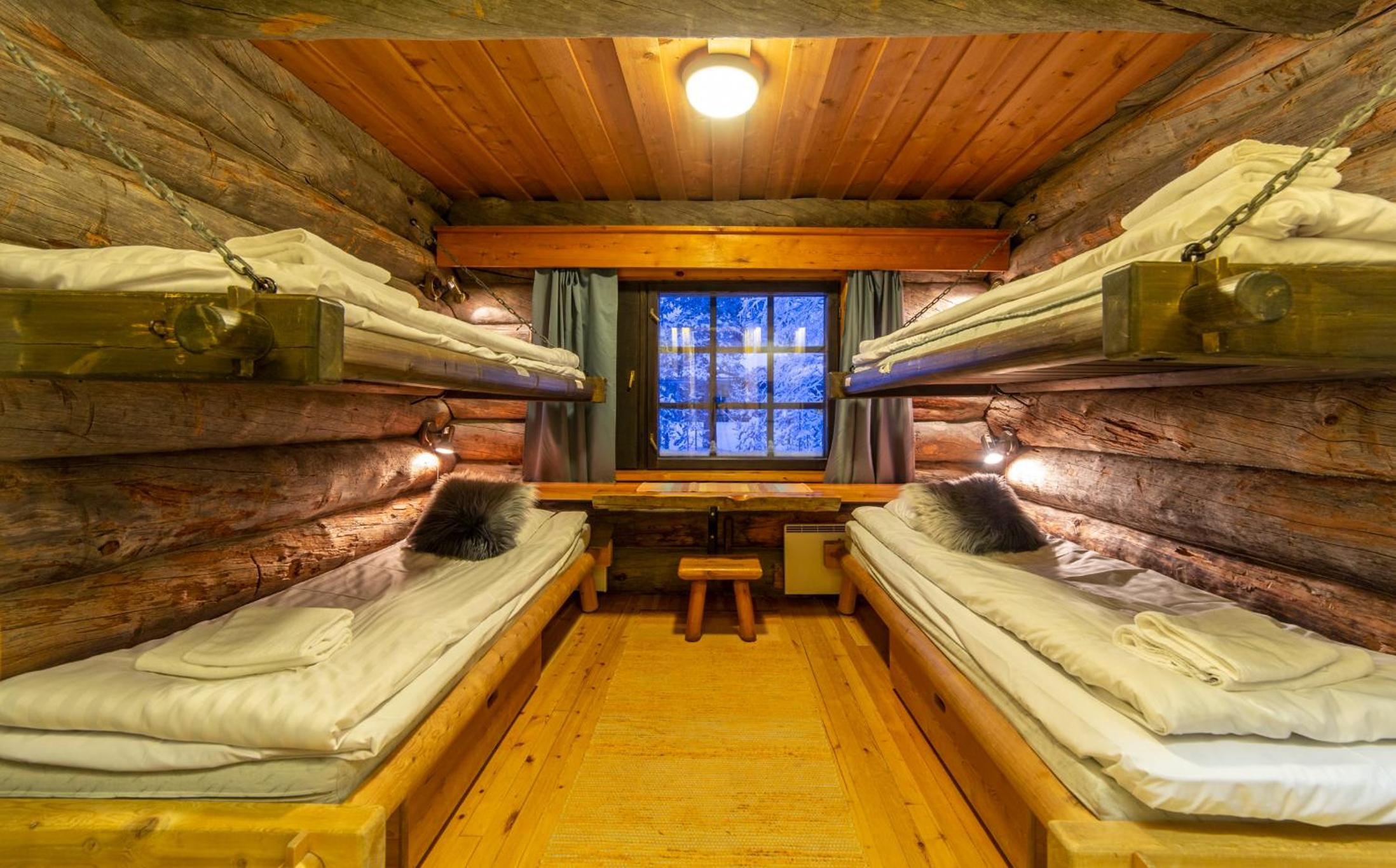 Kuukkeli Log Houses Porakka Inn