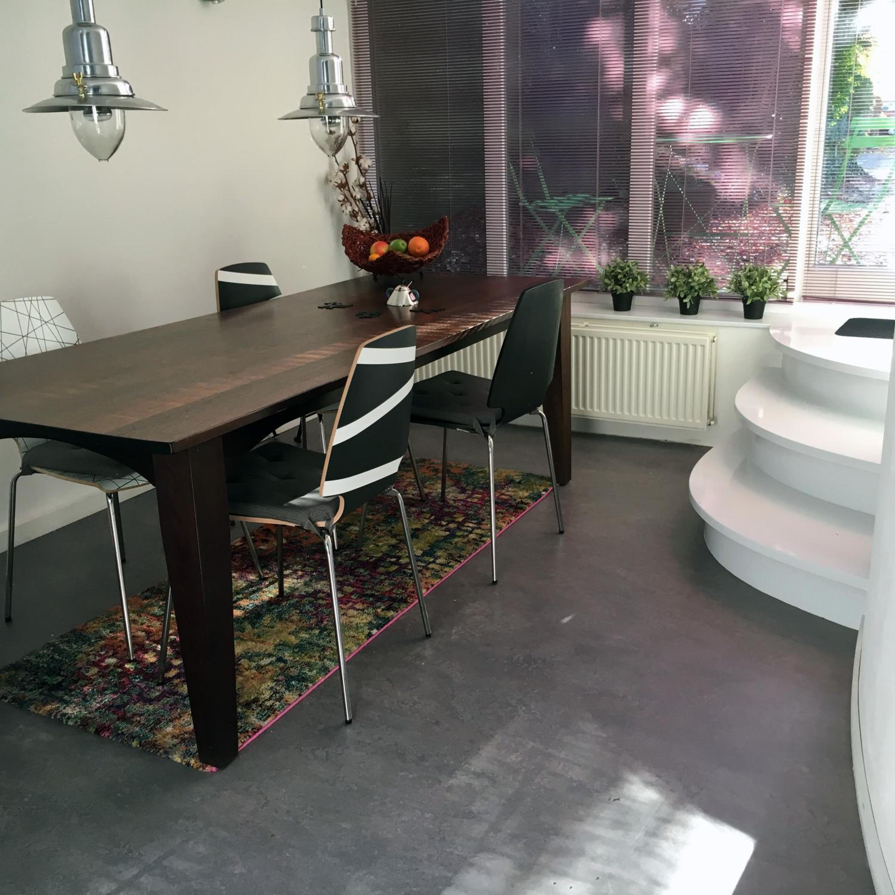 Photo 8