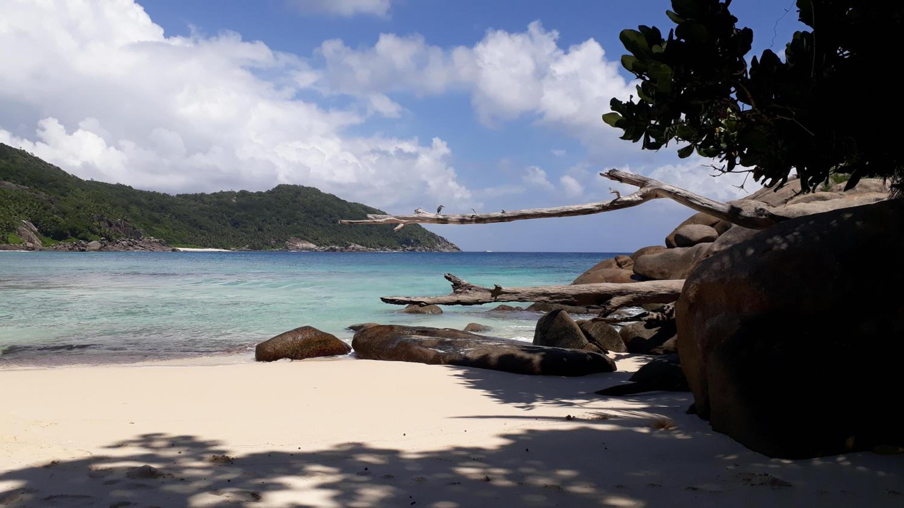 Eden Island luxury apartment sea view