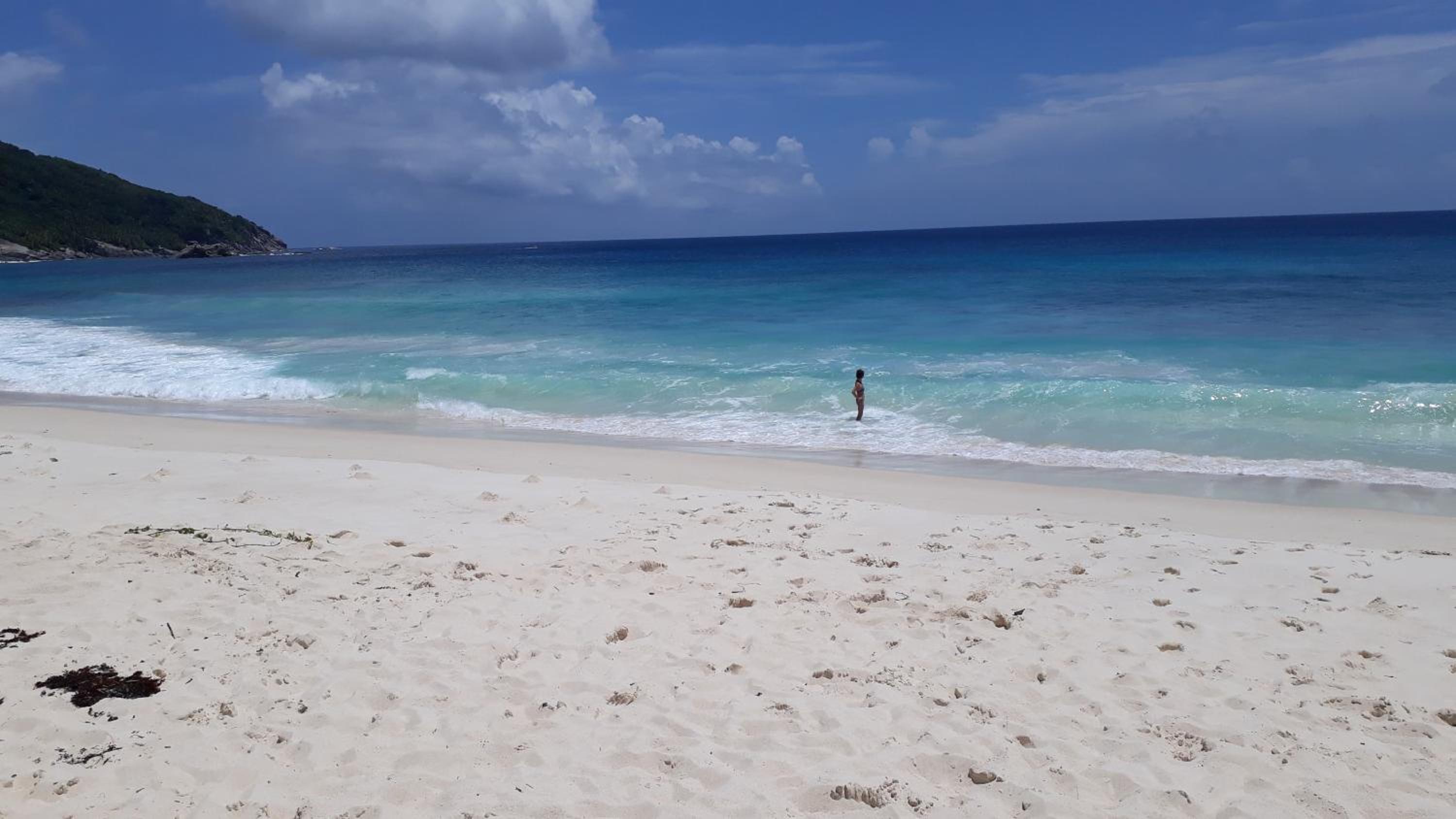 Eden Island luxury apartment sea view