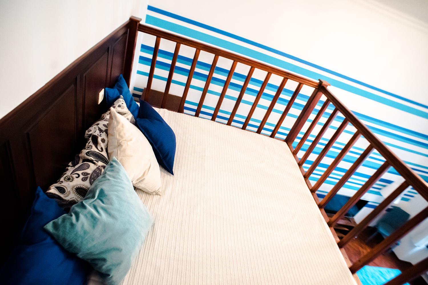 Indigo Apartment With Free Parking view 5