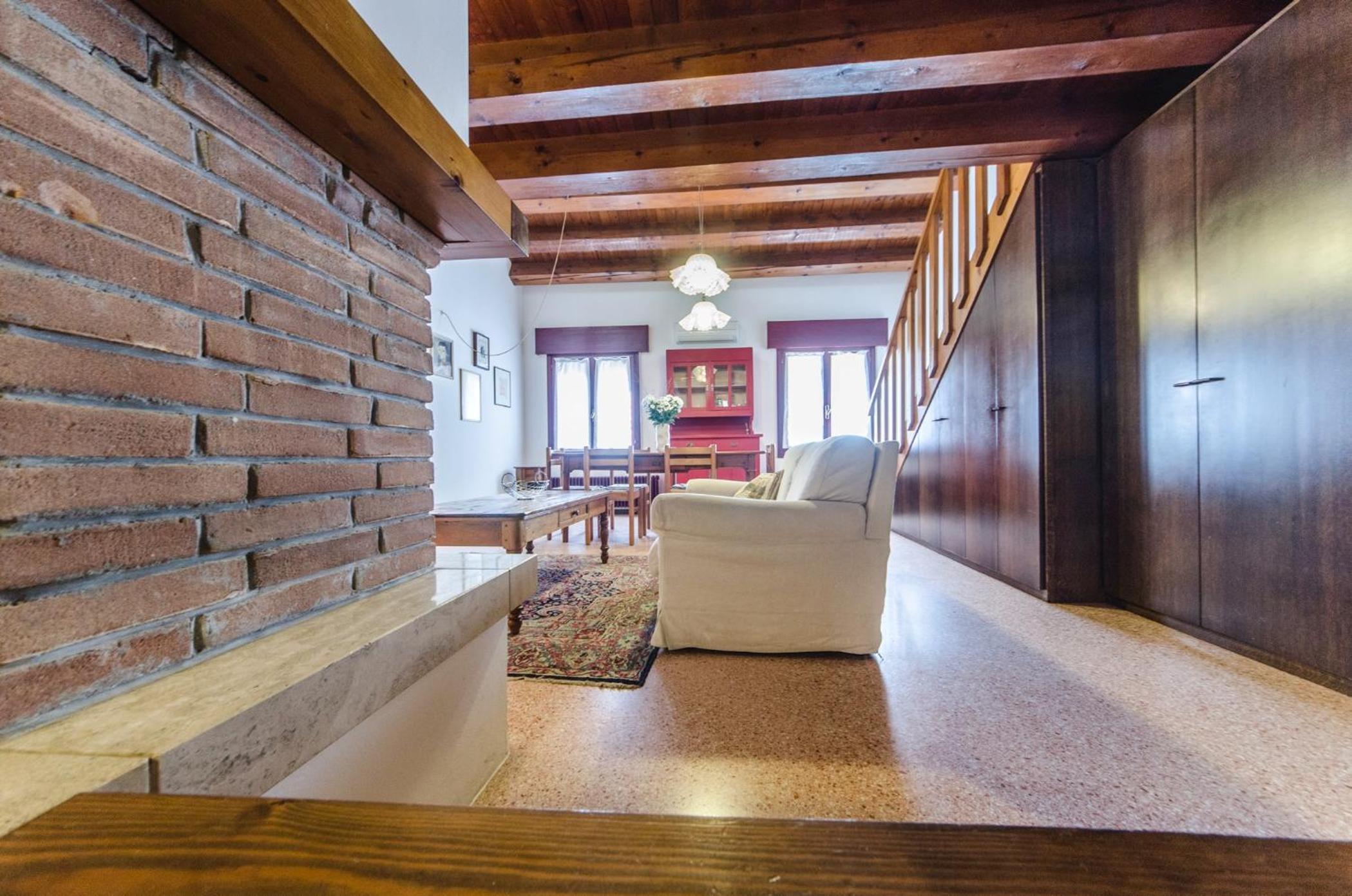 Novalesi Red House, photo 24