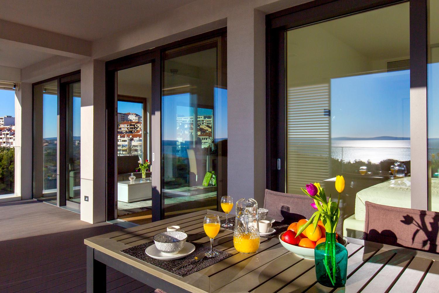 Bel Etage Amora Luxury Seaview Apartment with pool view 3