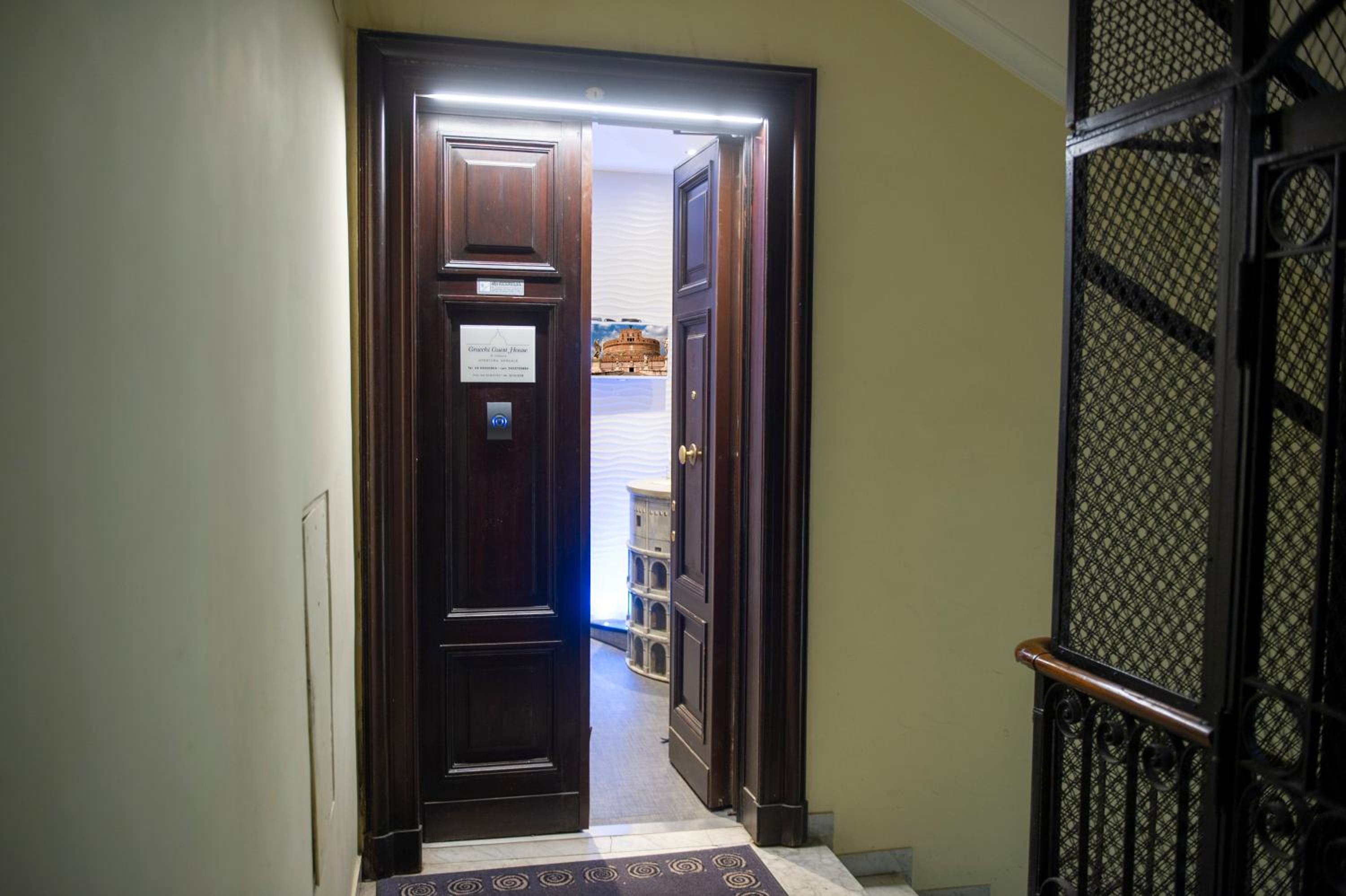 Gracchi Guest House