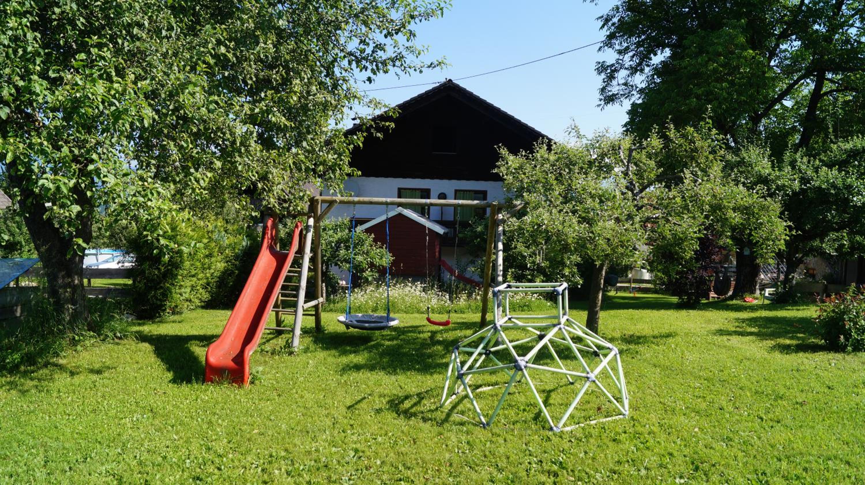 Ferienwohnung auf einem richtigen Bauernhof view 2