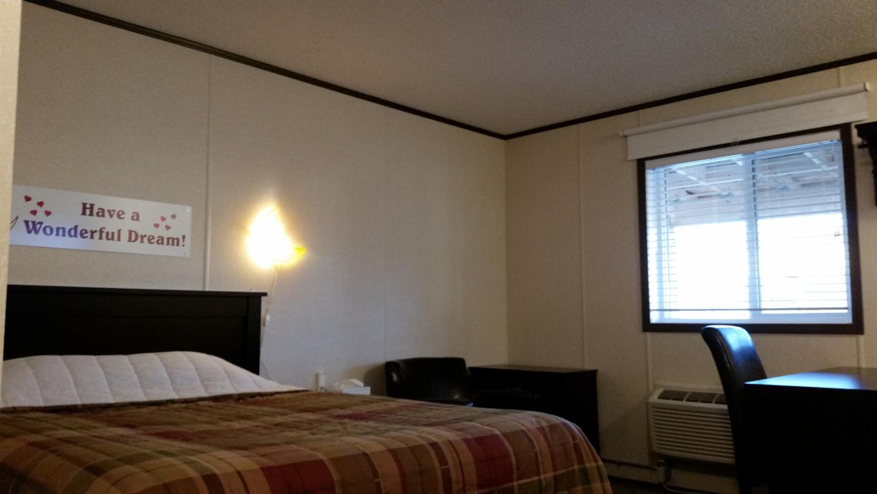 Bear's Den Lodge
