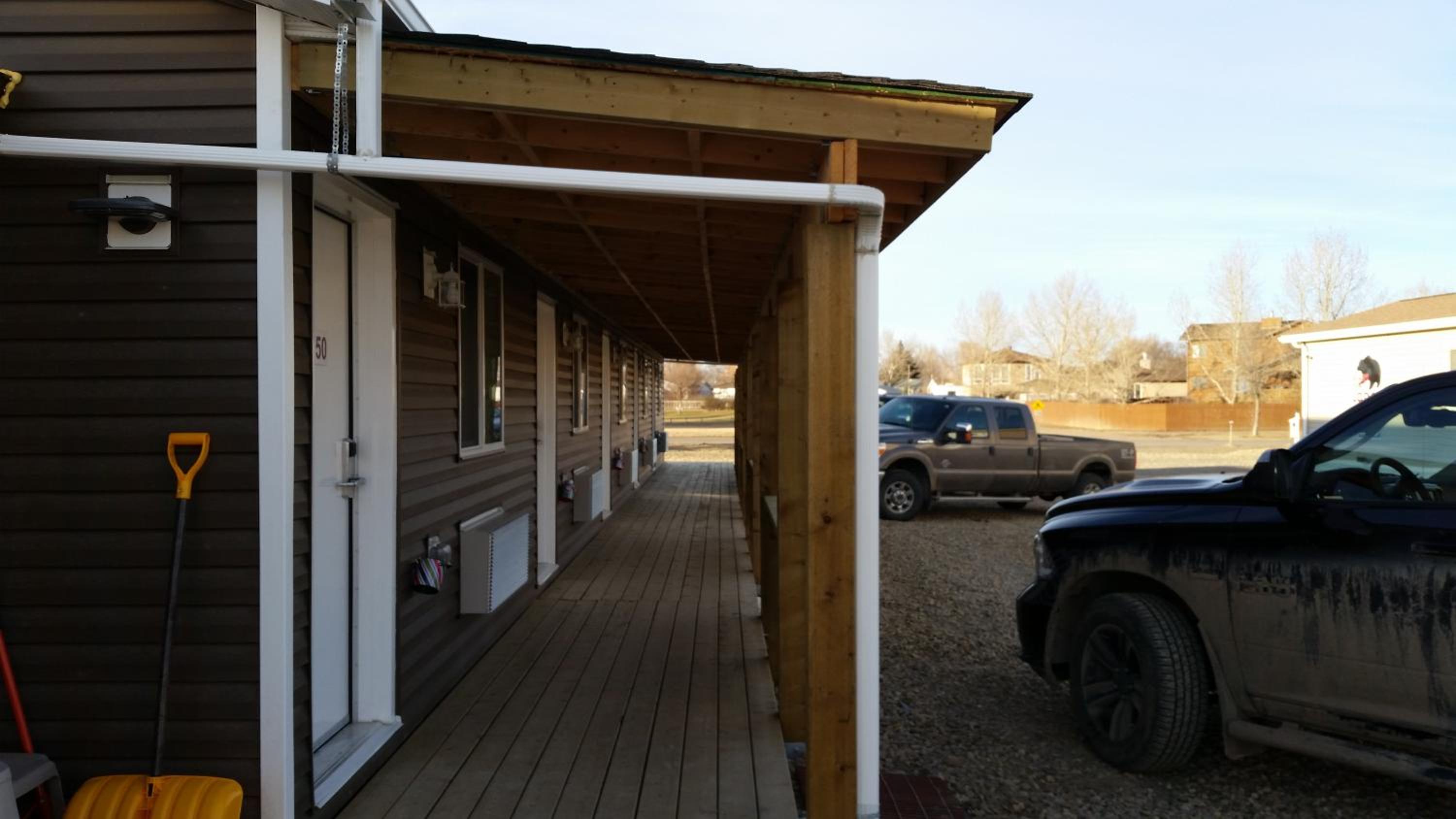 Bear's Den Lodge