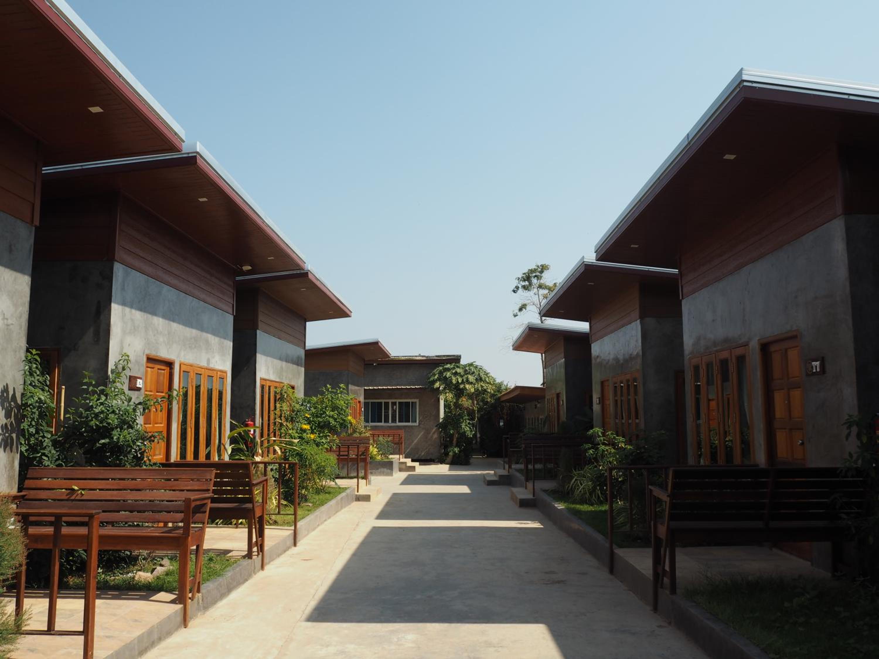 NawiengkaeRiverview Resort view 4