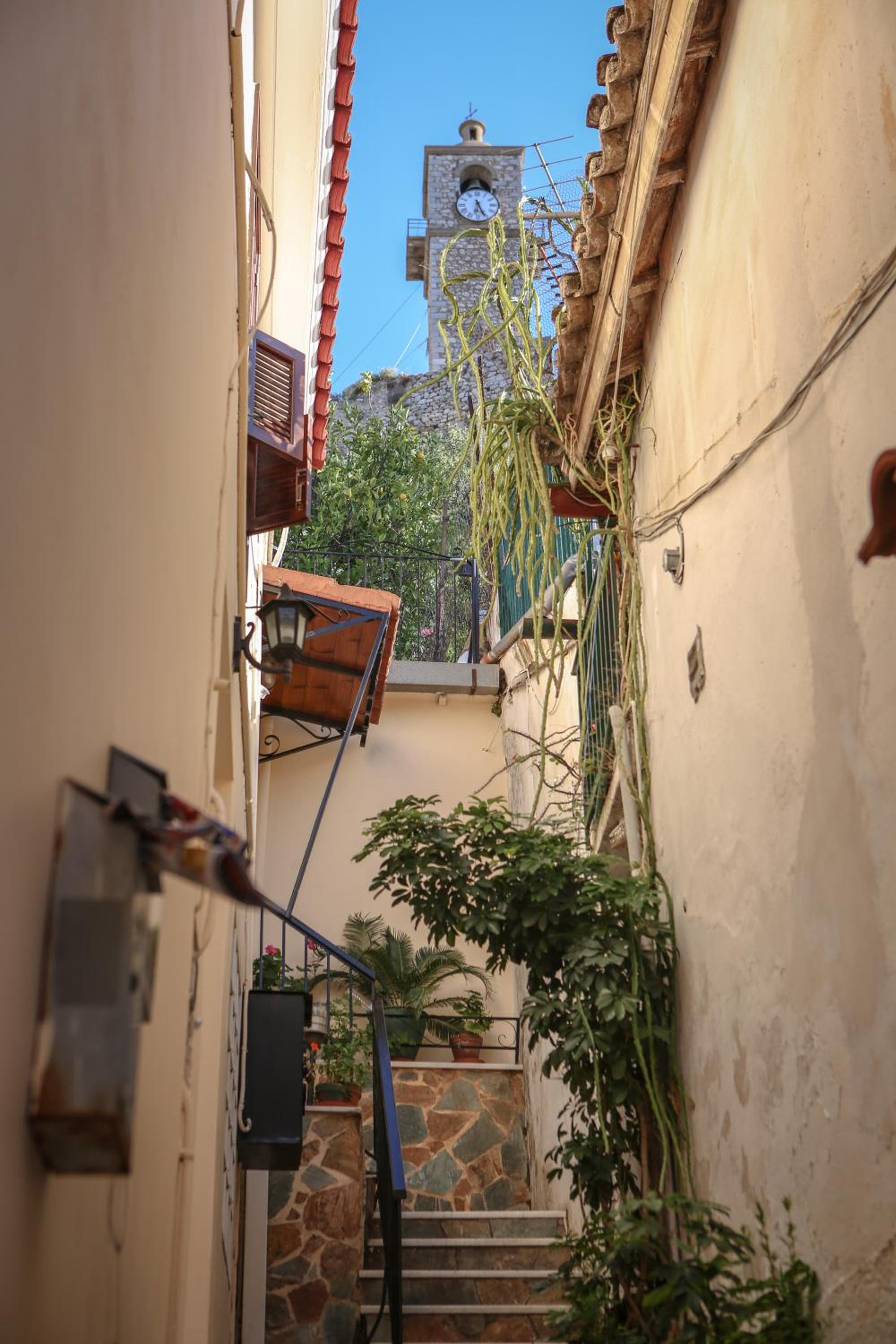 Under the Clock Tower (Greek Traditional 125m2 home) view 3