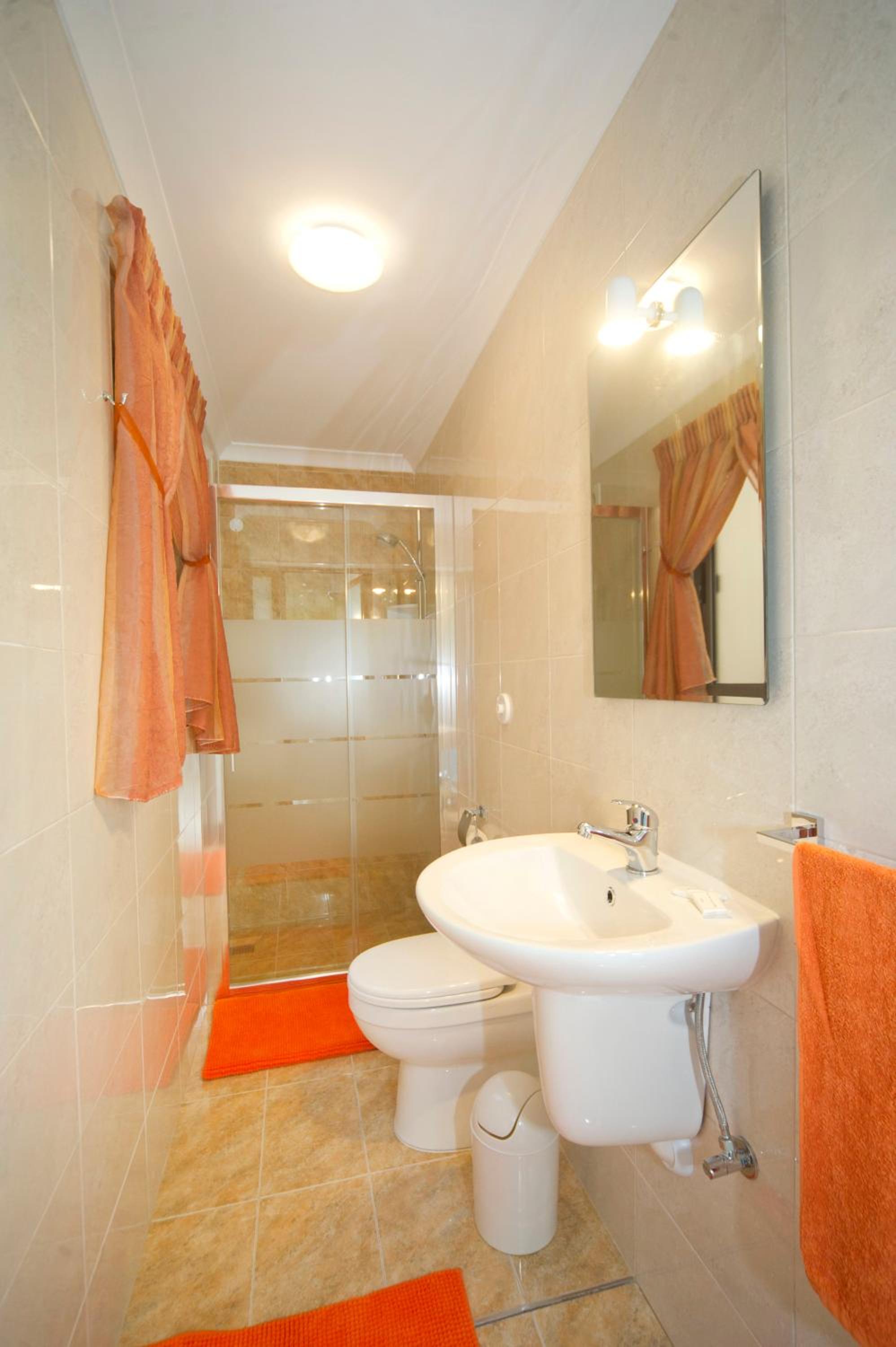 Sliema duplex 1 bedroom apartment - Sleeps 4 view 3