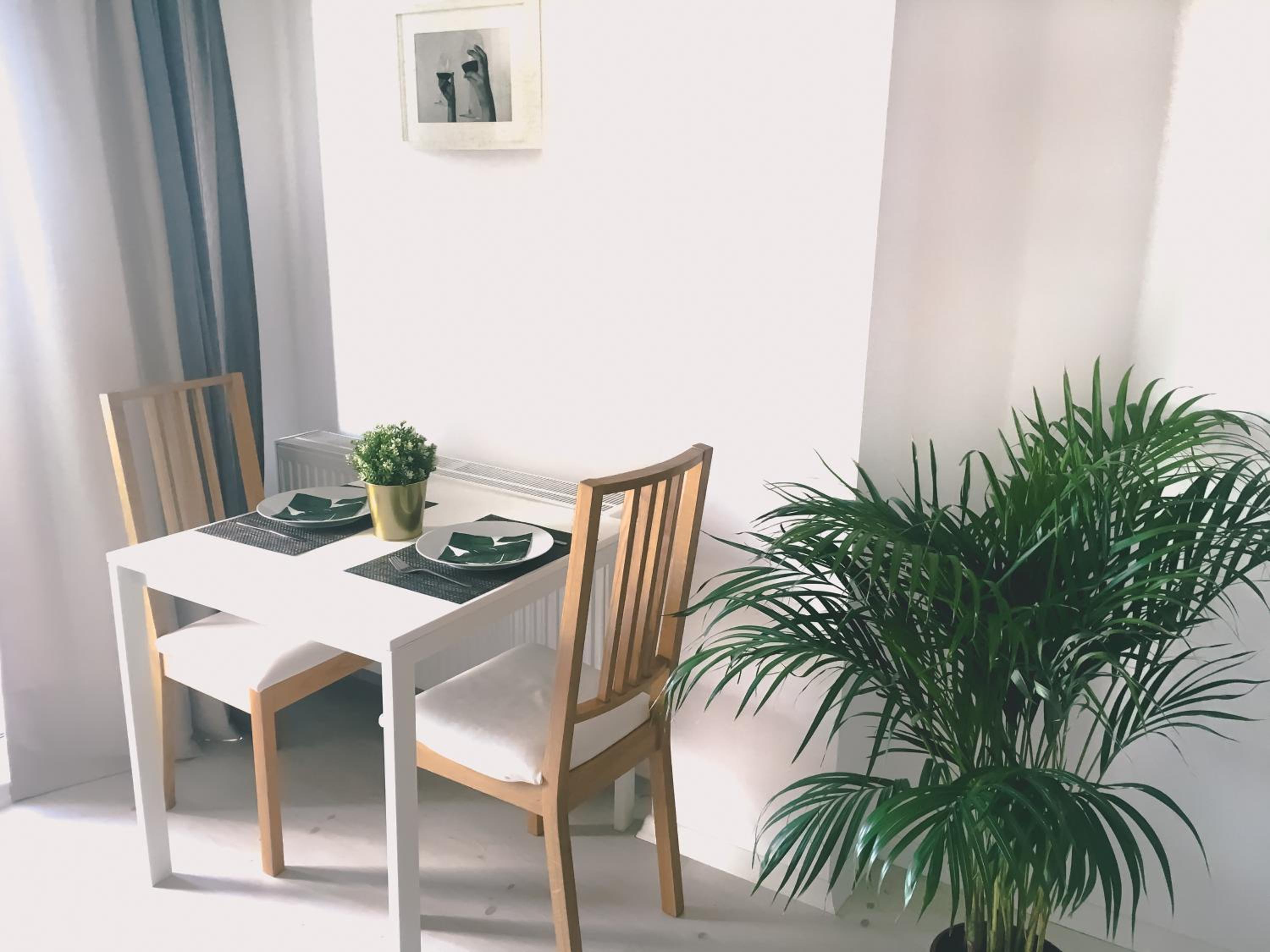 Airport Residence - Across from Otopeni Airport