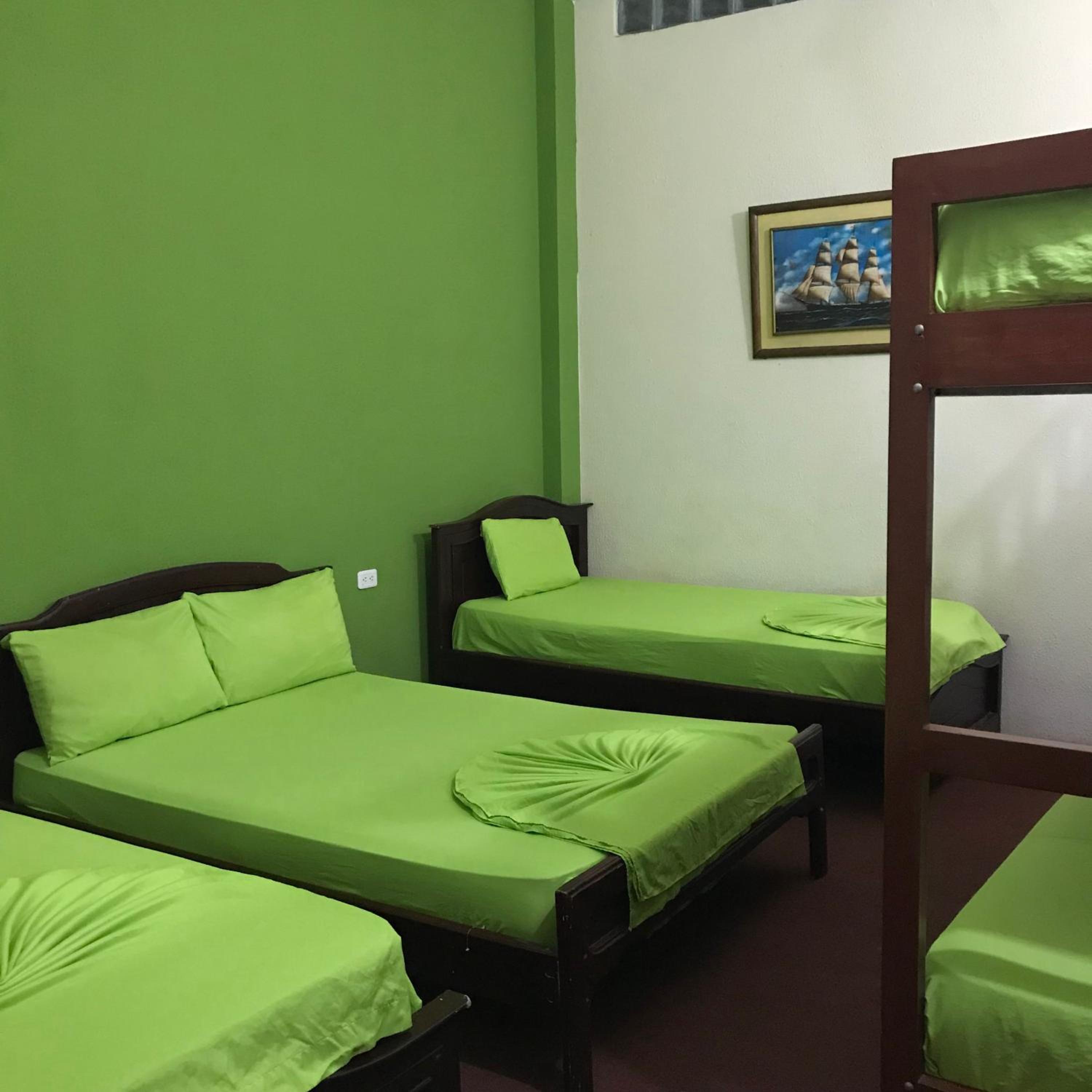 Hostal Puerto Azul