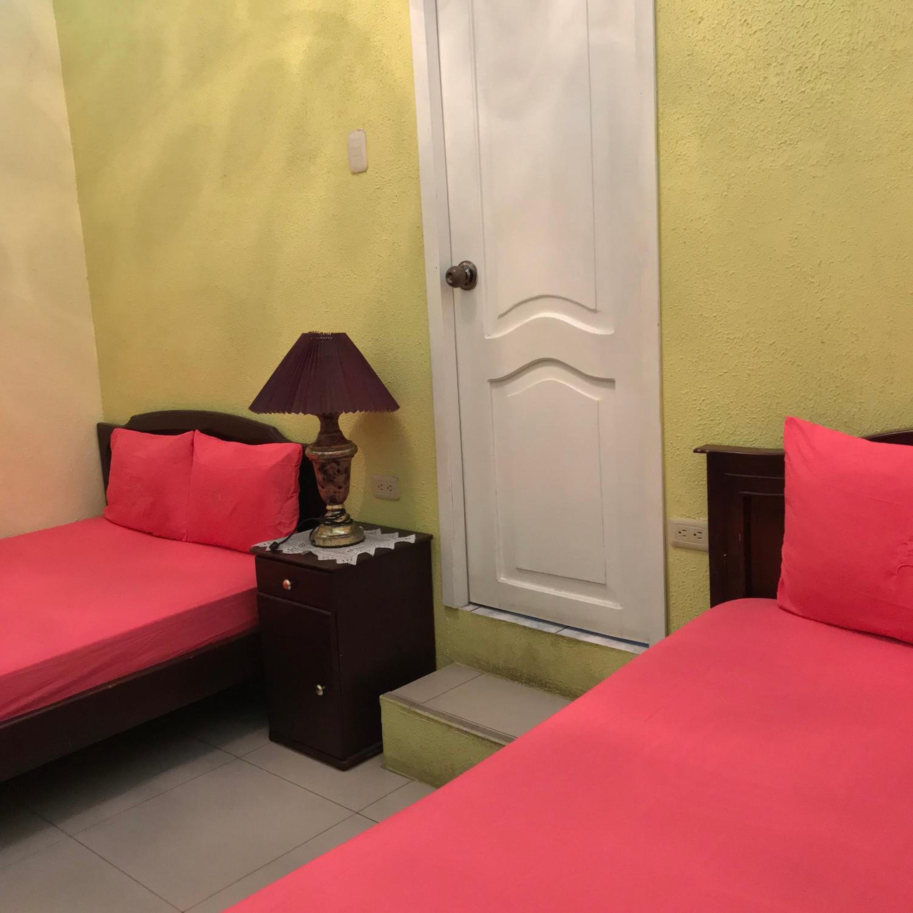 Hostal Puerto Azul