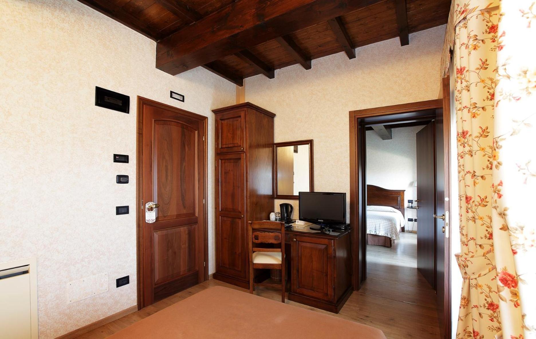 Photo 41