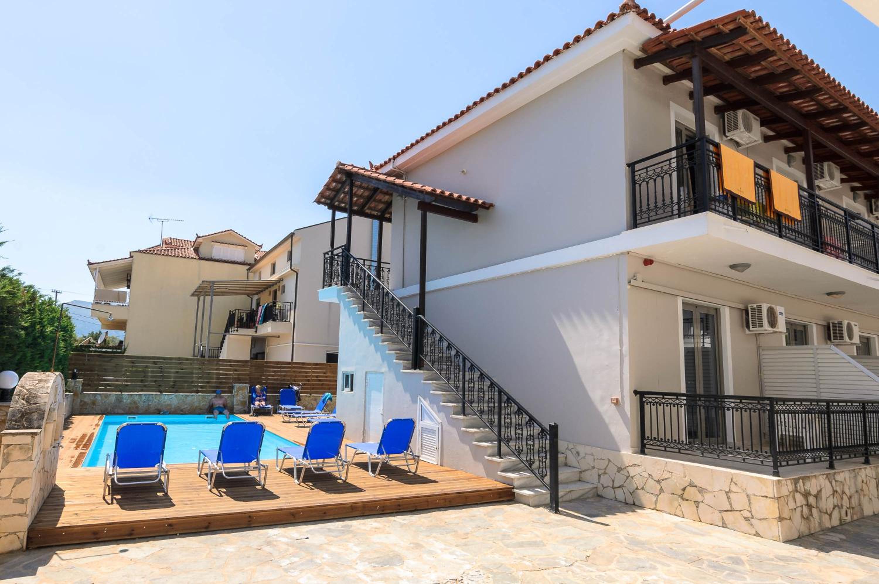 Laganas Vacations - Karras Livin - Property Image 2