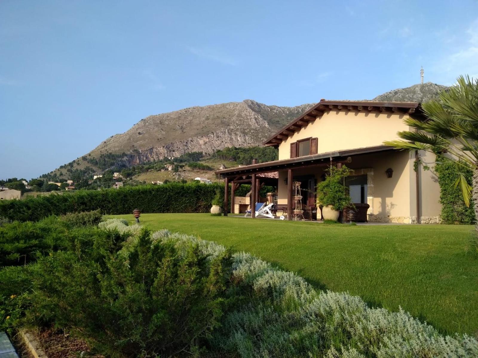 Ziba Villa Siciliana con piscina e vista panoramica sul mare
