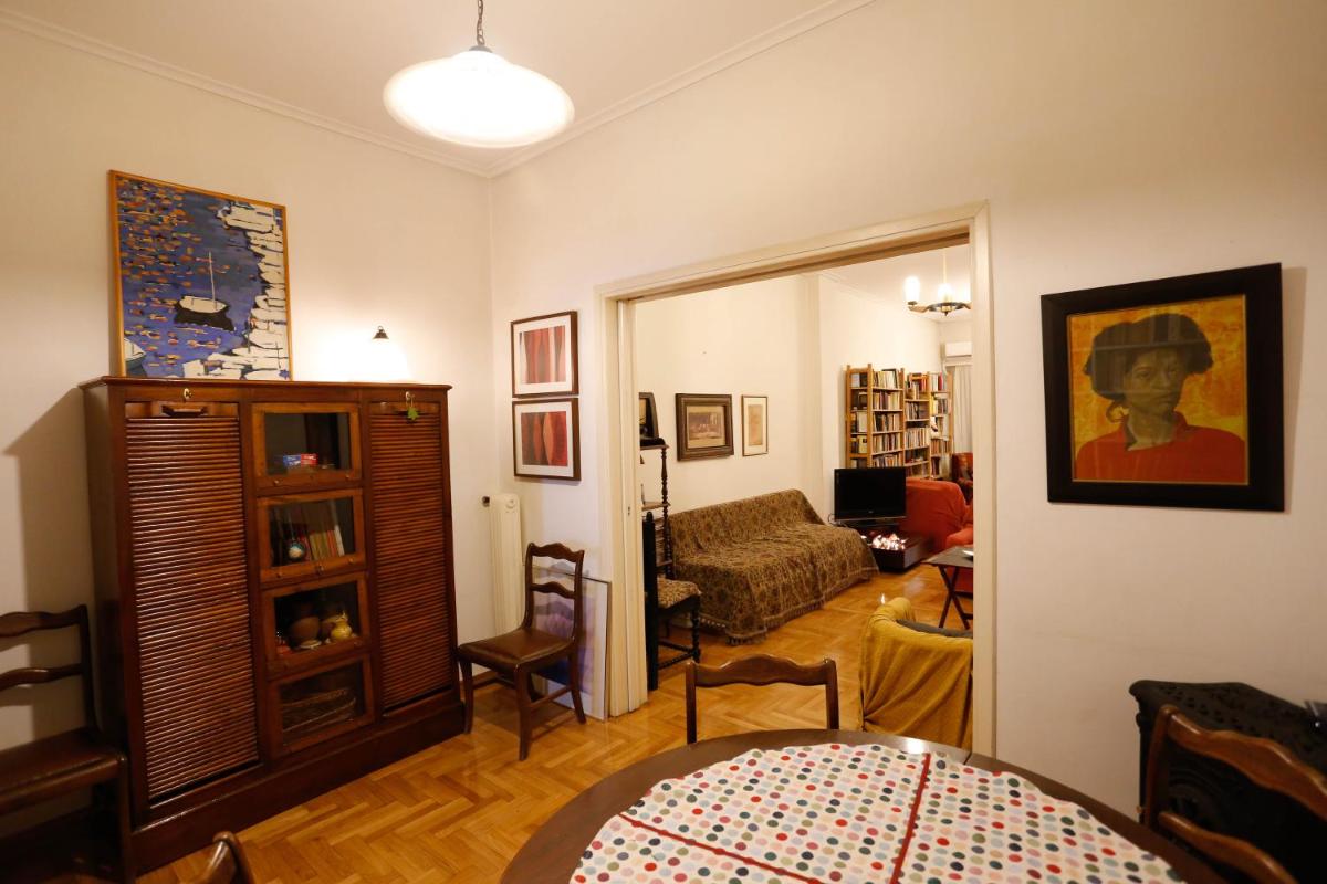 Spacious, Big Apartment for 6 Persons in the Center of Athens photo 5