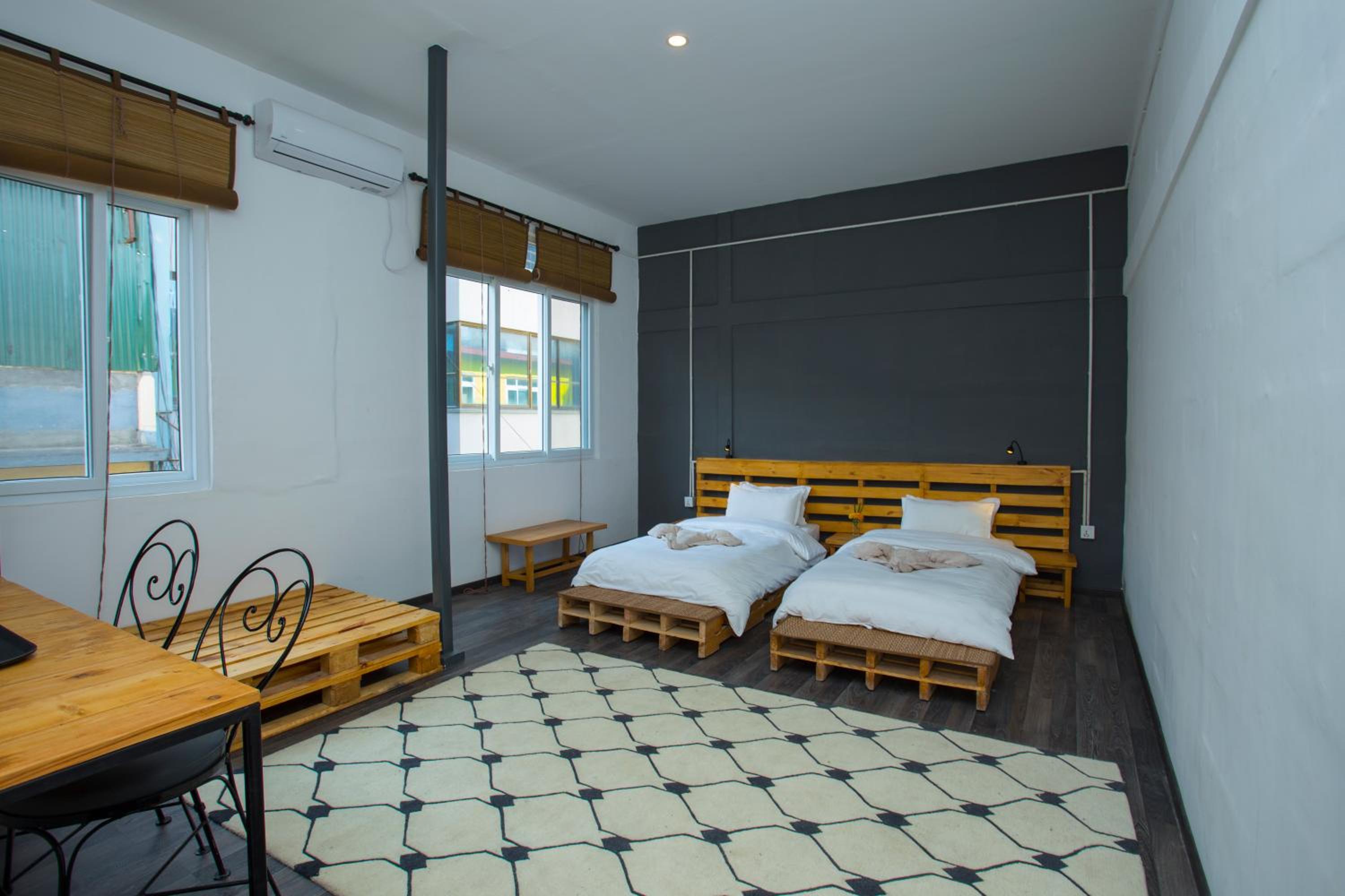 Yakety Yak Hostel